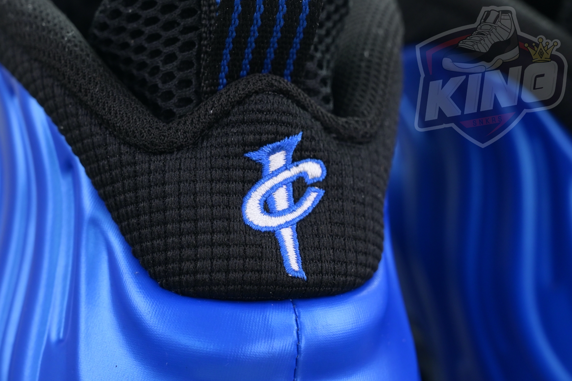 Nike Foamposite One“Dark Neon Royal”