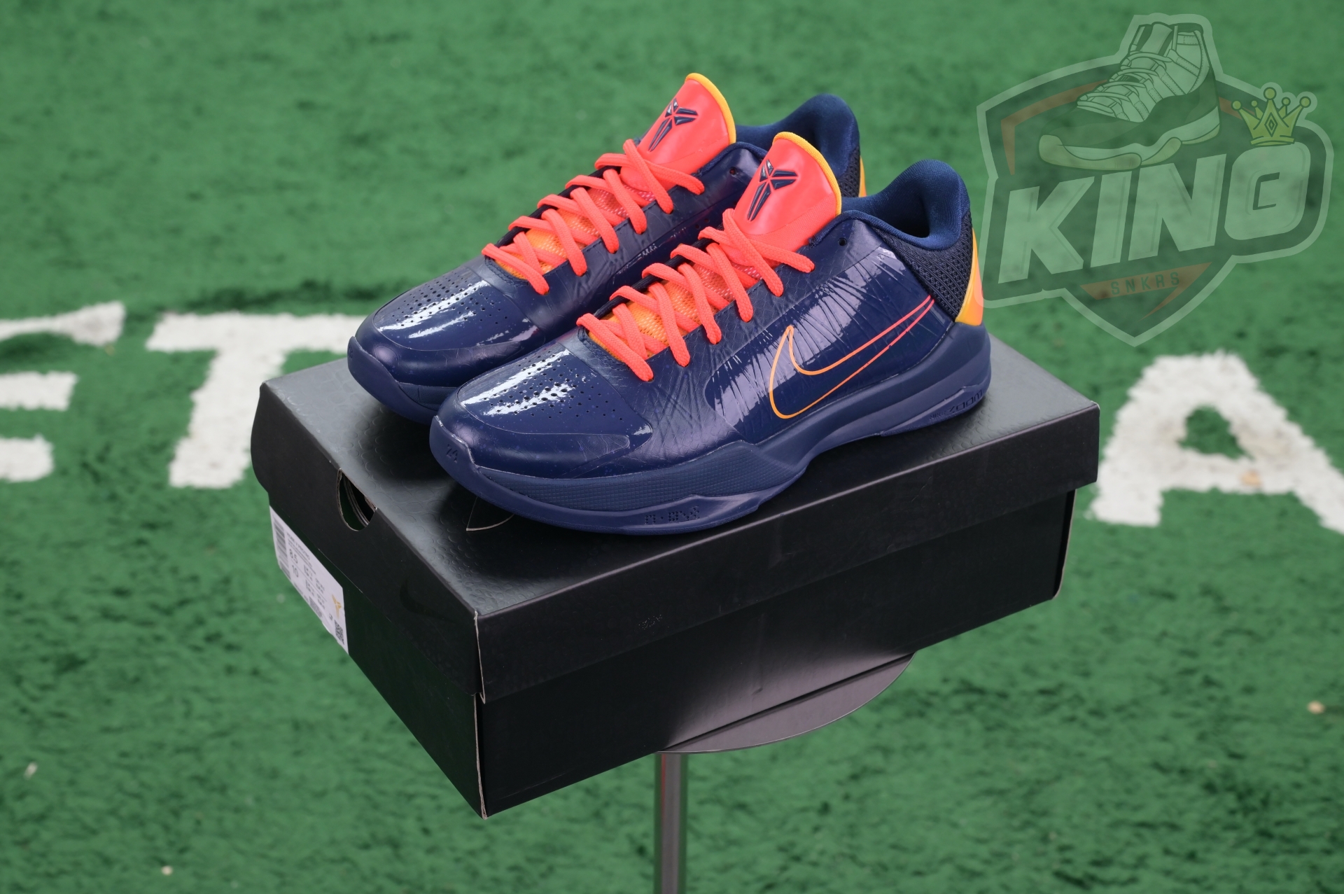 Caitlin Clark x Nike Kobe 5 Protro“Indiana Fever