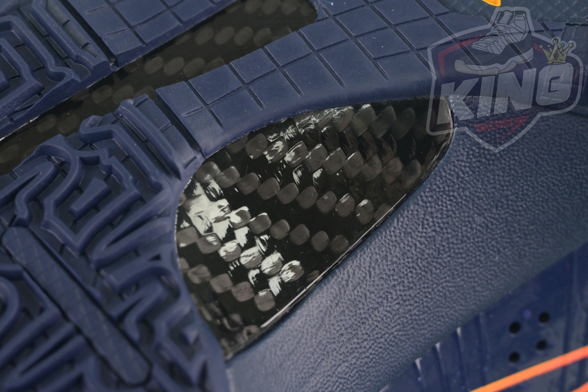 Caitlin Clark x Nike Kobe 5 Protro“Indiana Fever