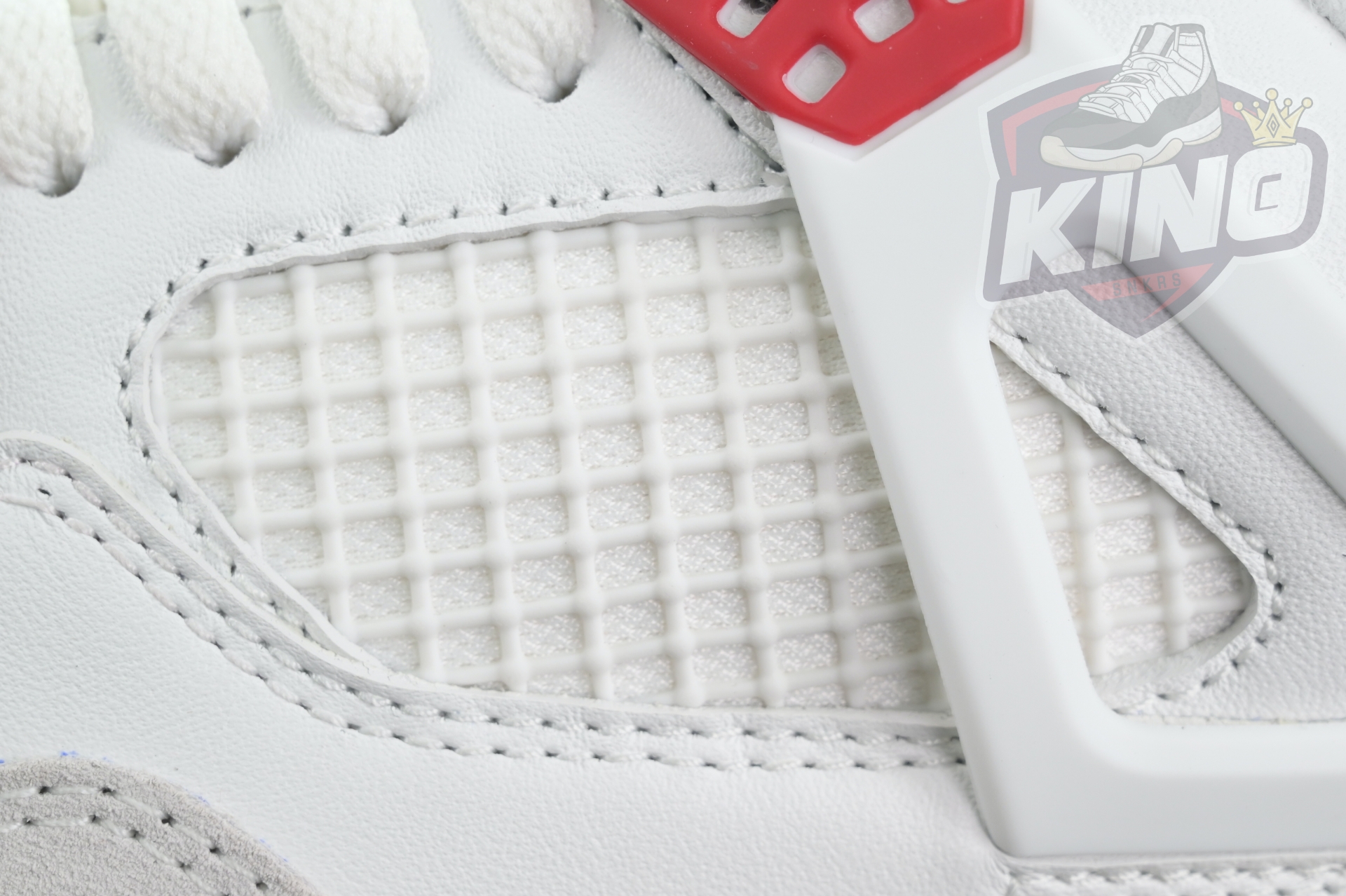 Nike SB x Jordan Air Jordan4“Varsity Red”