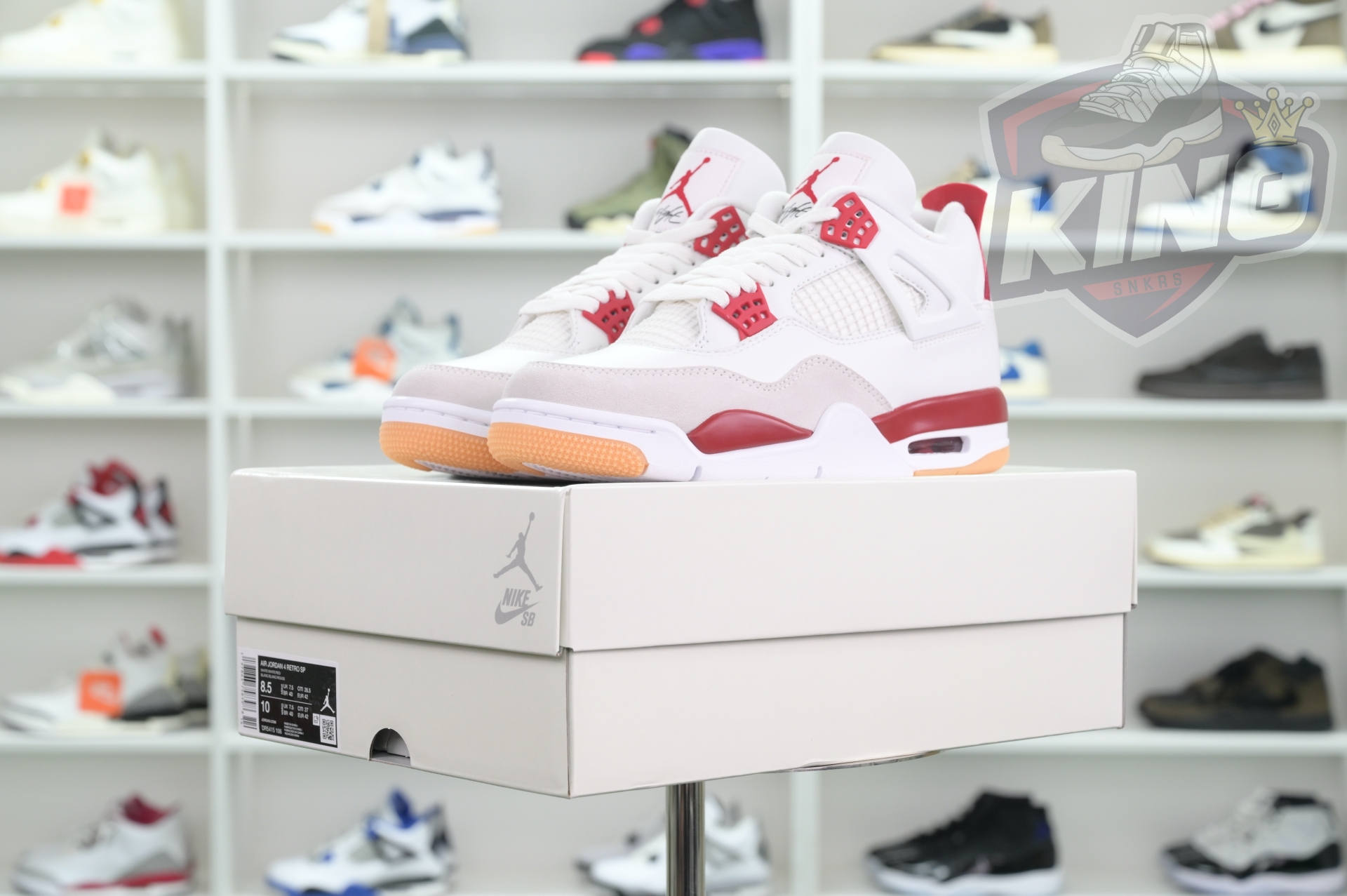 Nike SB x Jordan Air Jordan4“Varsity Red”