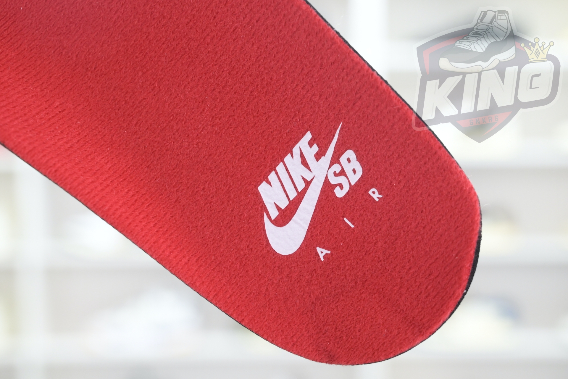 Nike SB x Jordan Air Jordan4“Varsity Red”