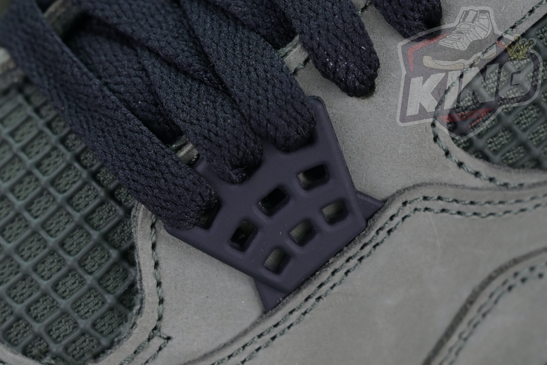 UNDEFEATED x Jordan Air Jordan 4  B1519-200