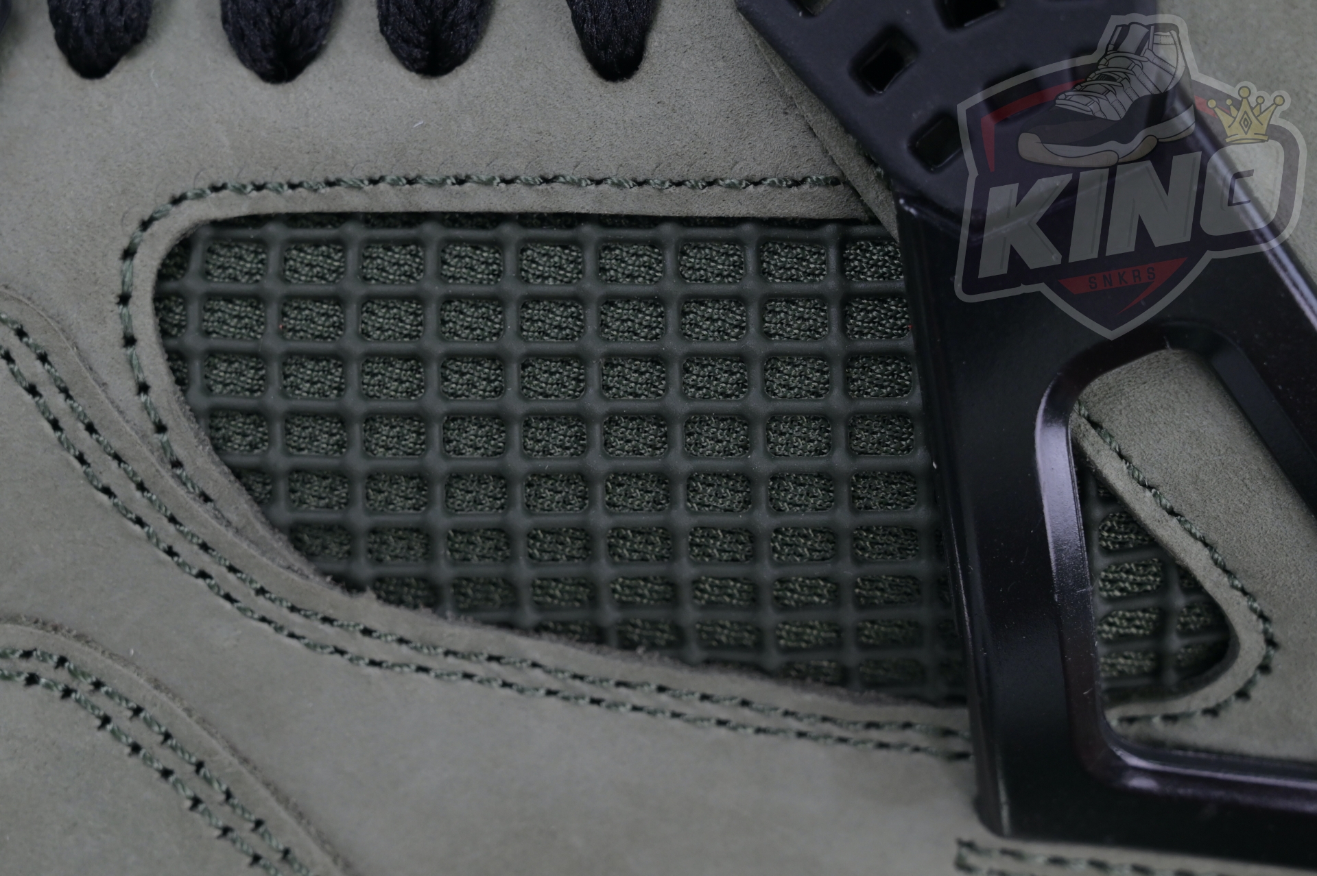 UNDEFEATED x Jordan Air Jordan 4  B1519-200