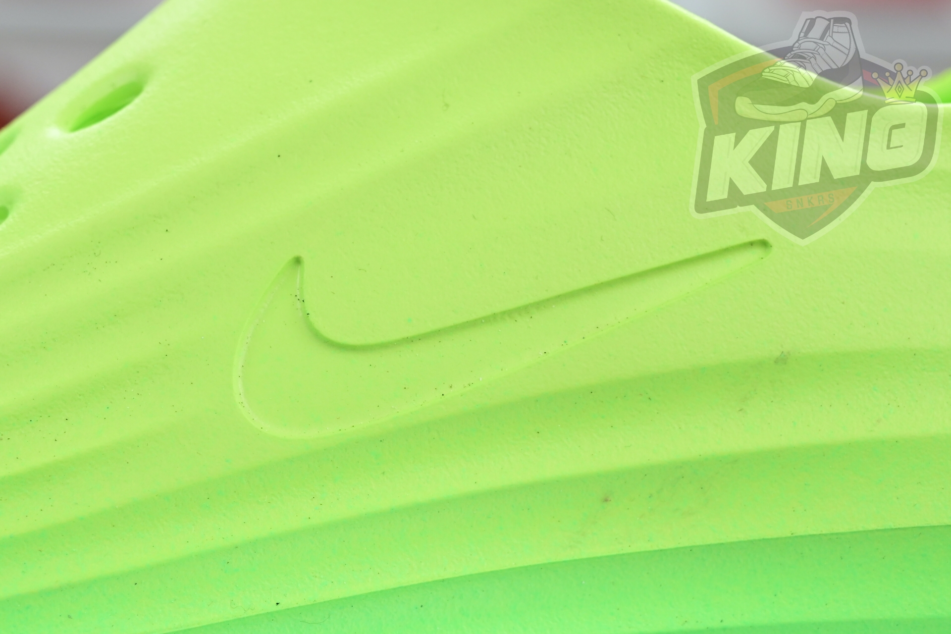 Nike ReactX Rejuven8 Green Strike  HV5060-300