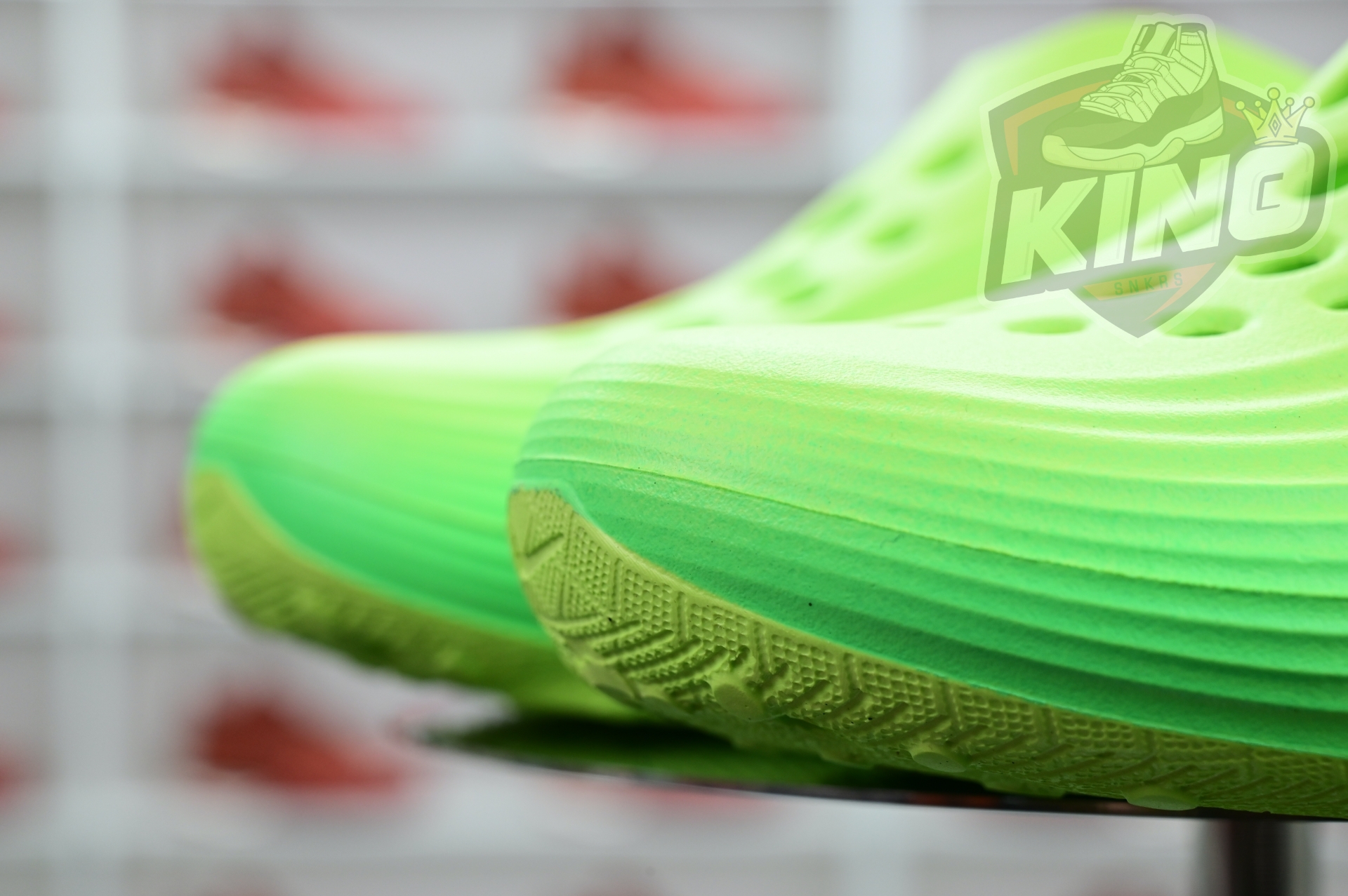 Nike ReactX Rejuven8 Green Strike  HV5060-300