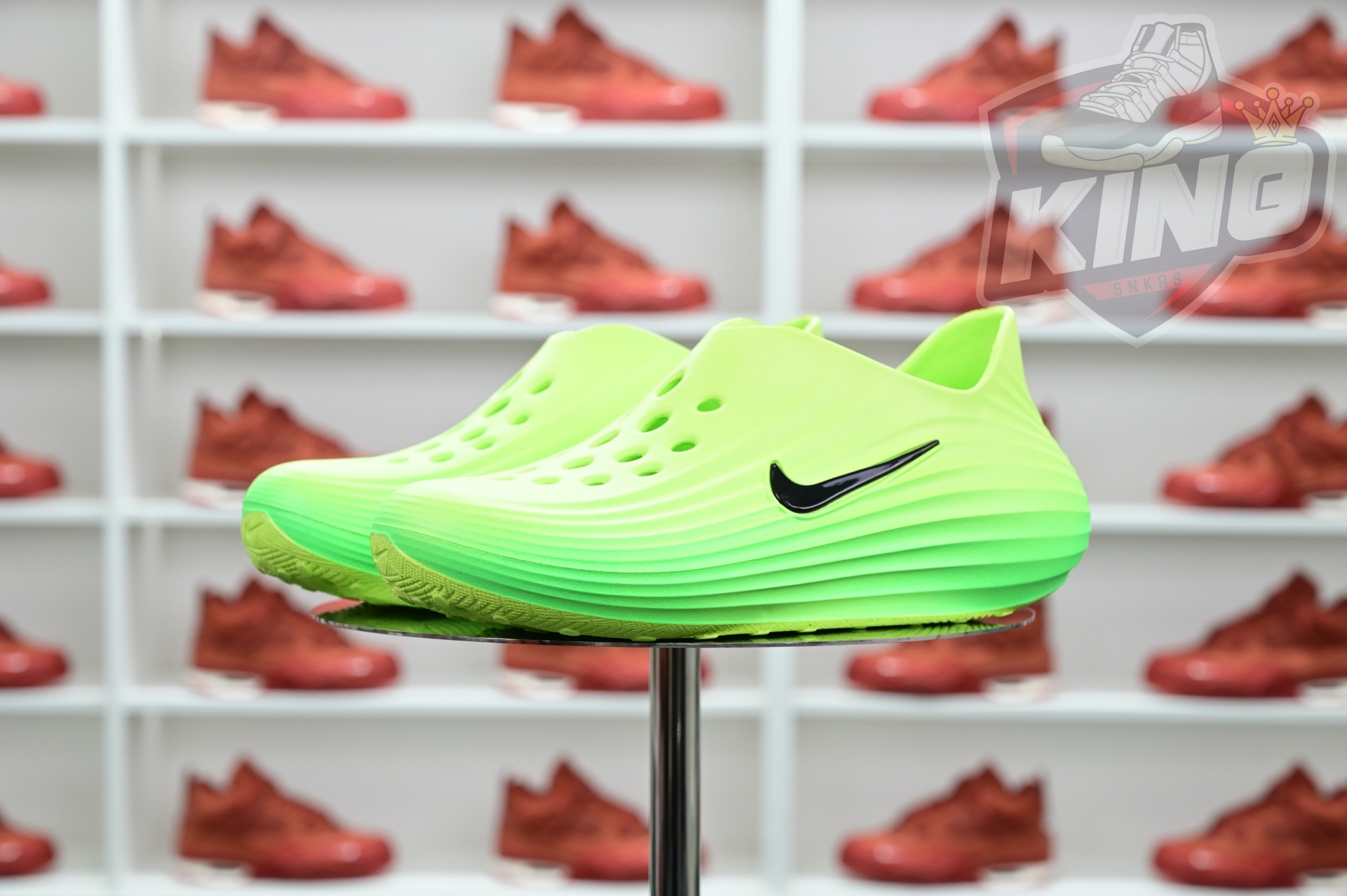 Nike ReactX Rejuven8 Green Strike  HV5060-300