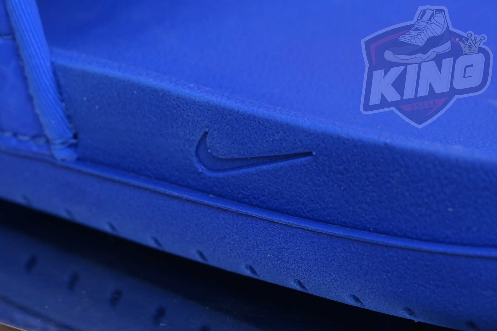 Nike Kobe Offcourt Slides  IP2870-400