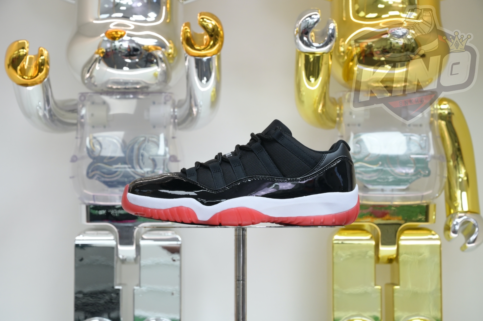 Air Jordan 11 Low“Bred” FV5104-006