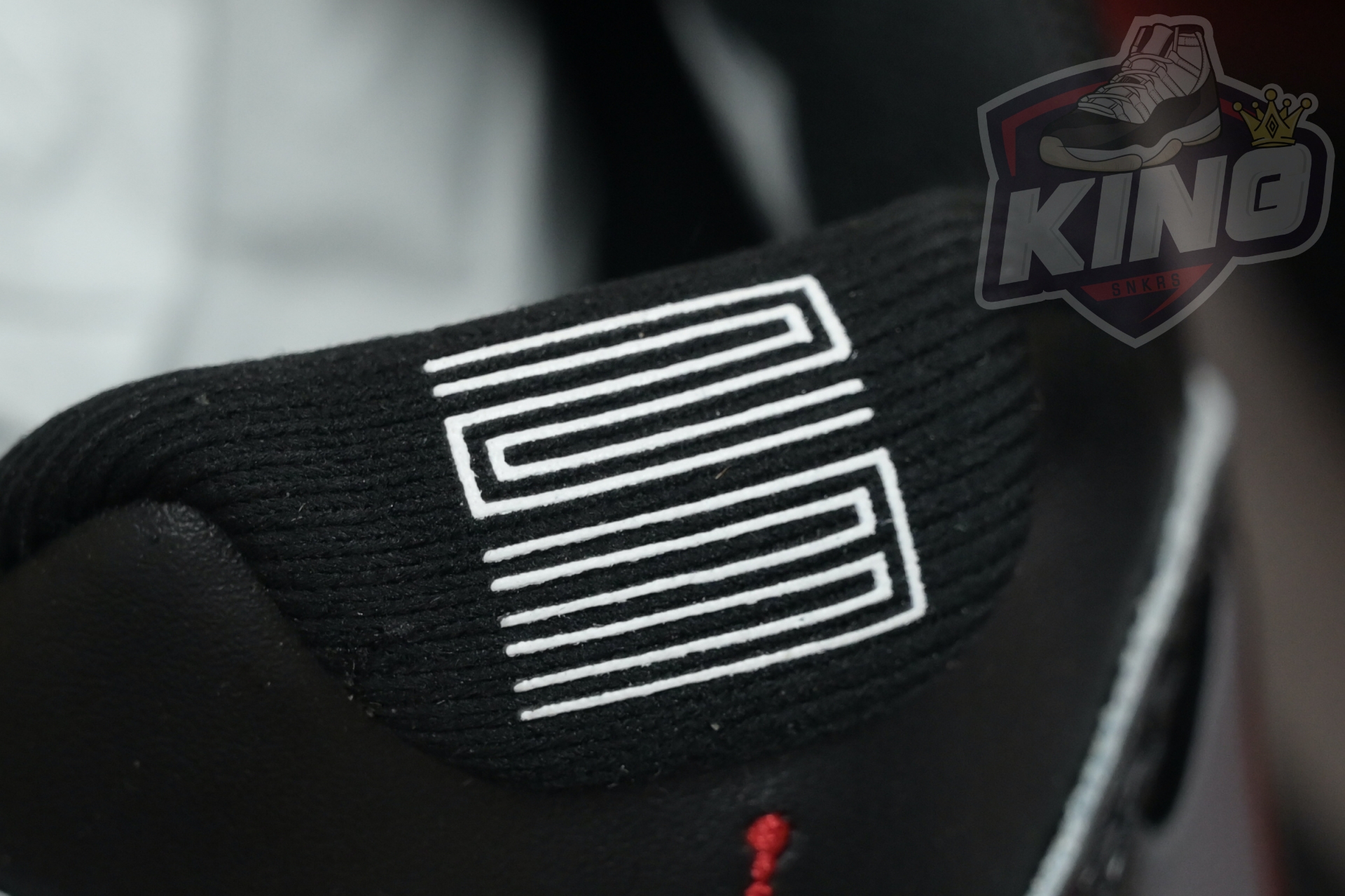 Air Jordan 11 Low“Bred” FV5104-006