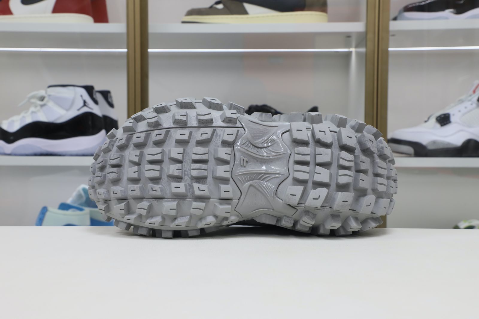 Balenciaga  Defender