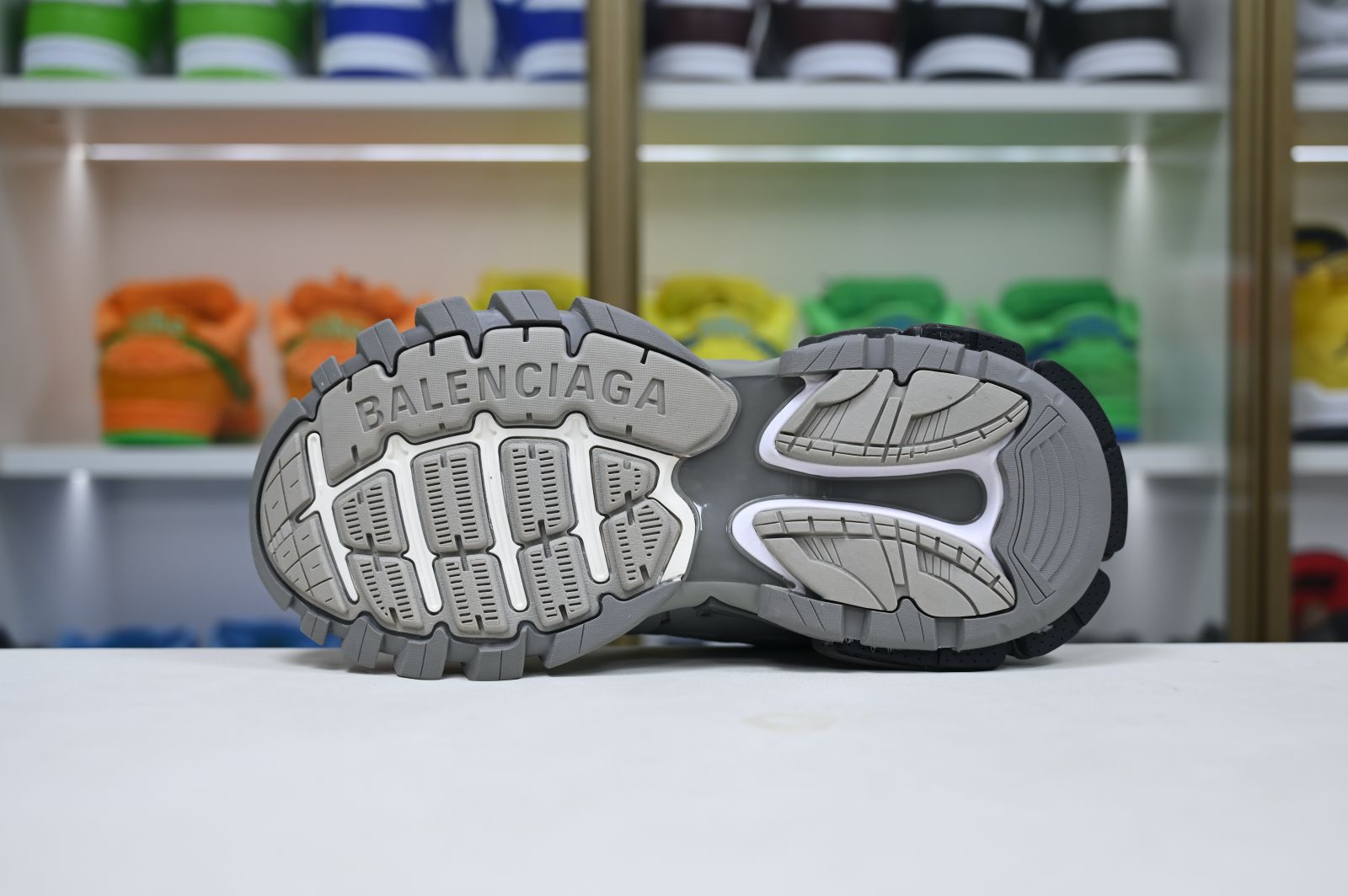 Balenciaga  Track（LED）