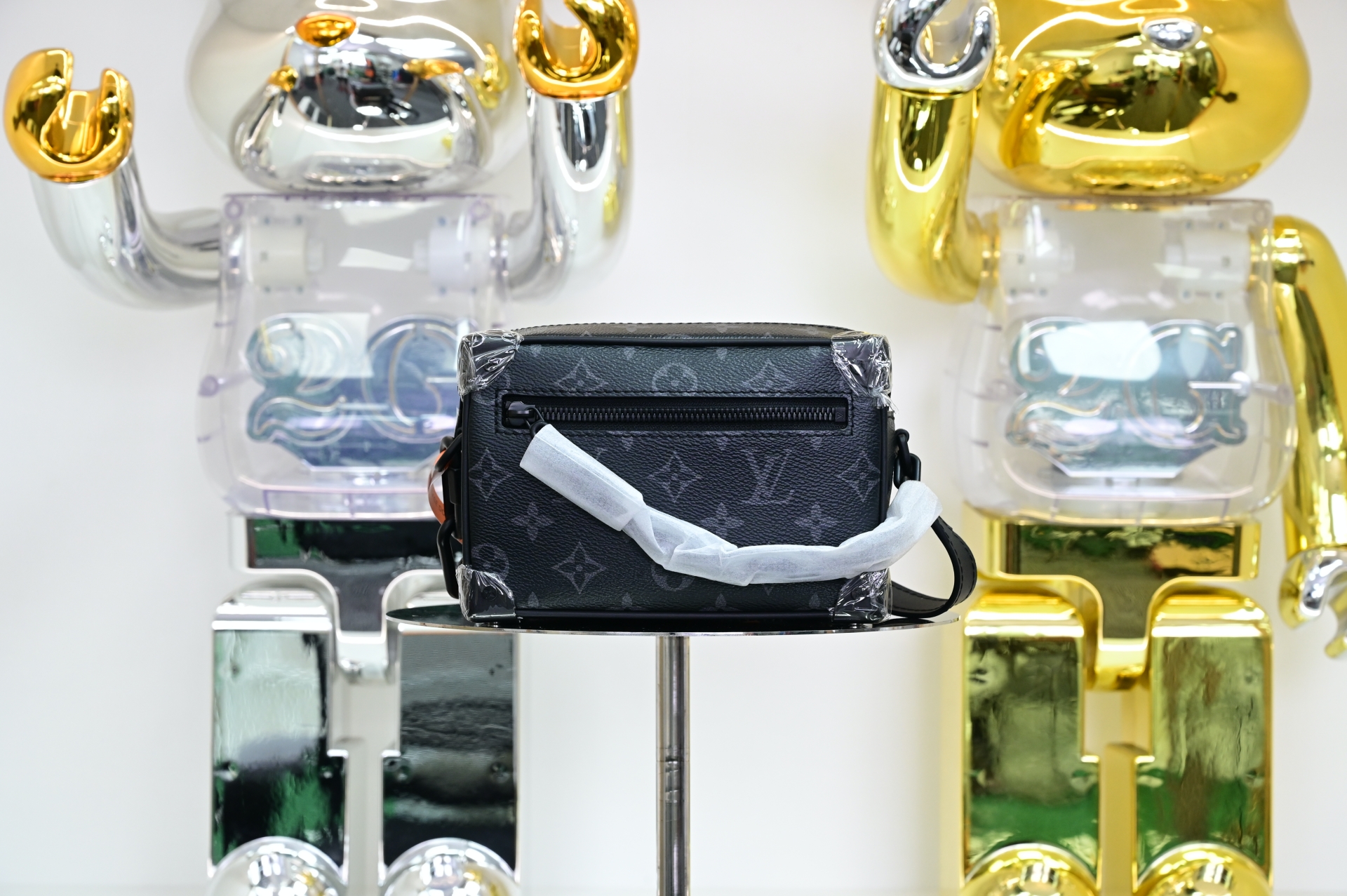 Louis Vuitton LV