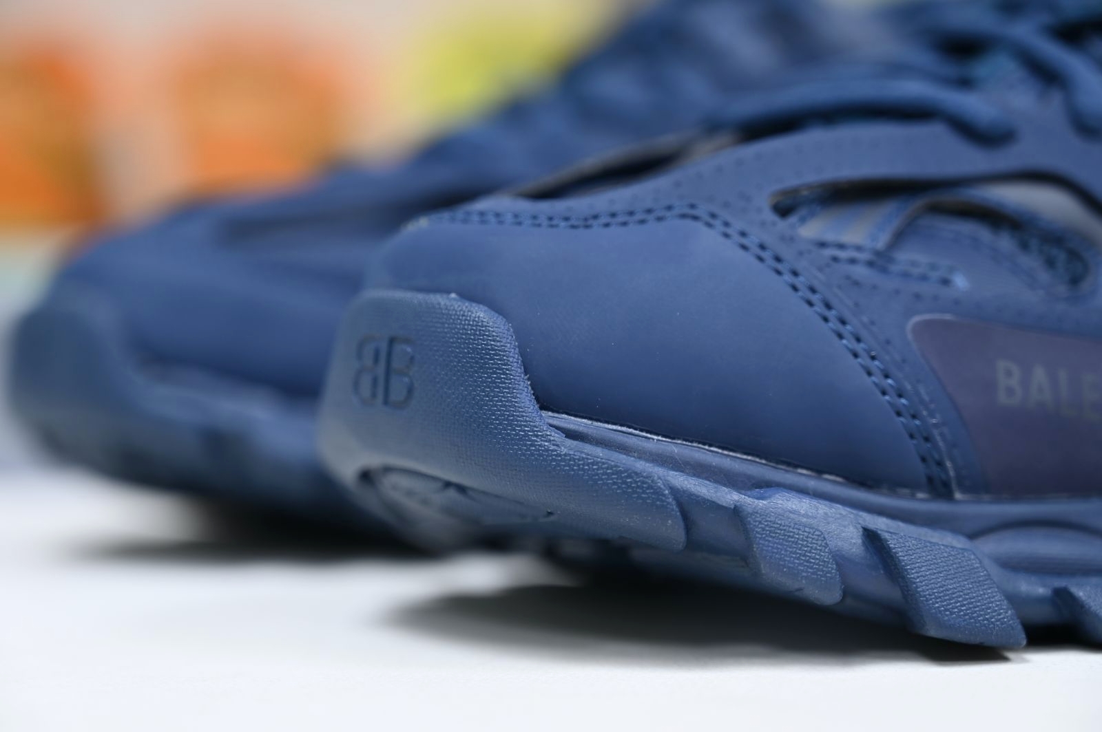 Balenciaga  Track（LED）