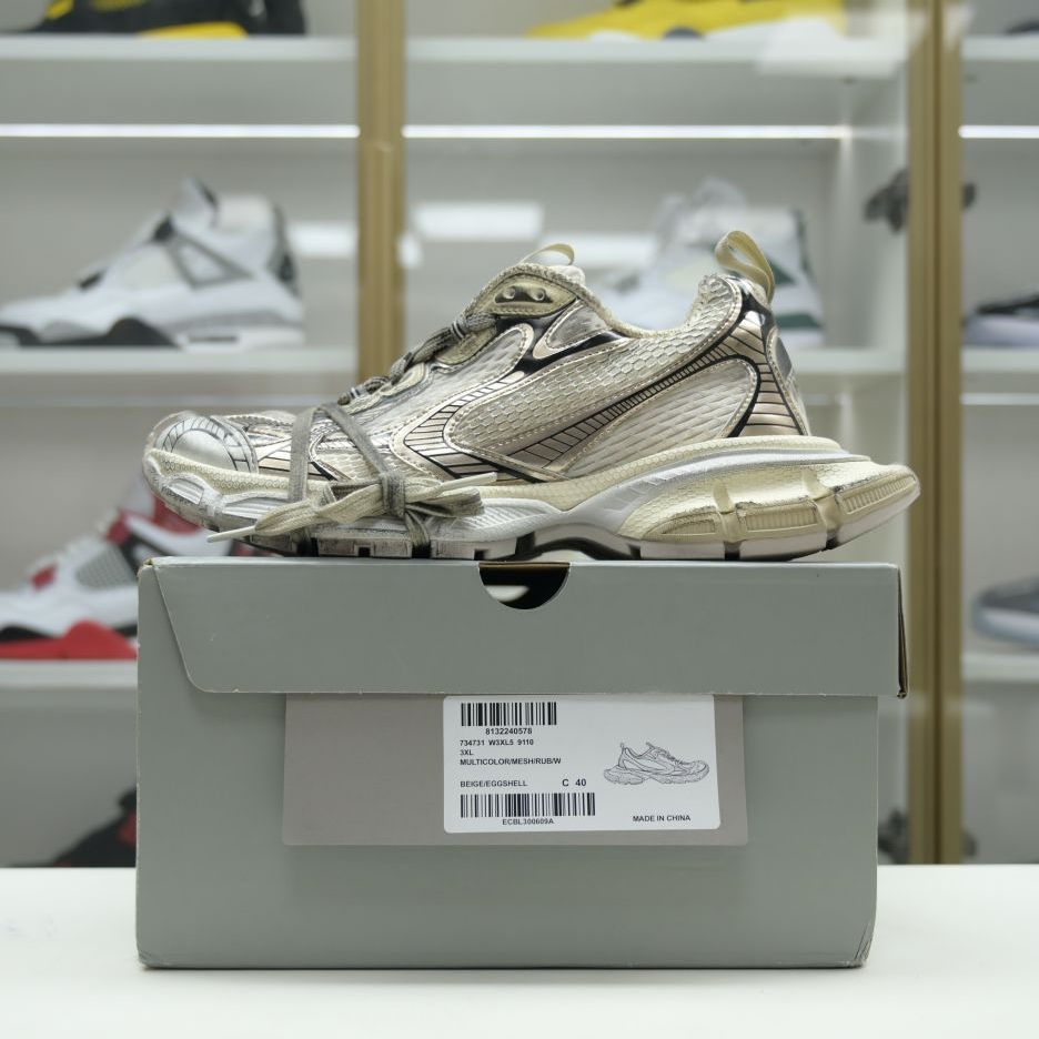 Balenciaga 3XL