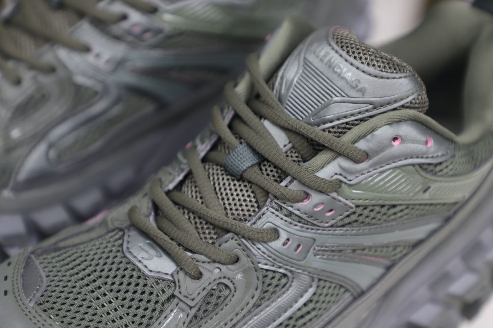 Balenciaga  Defender