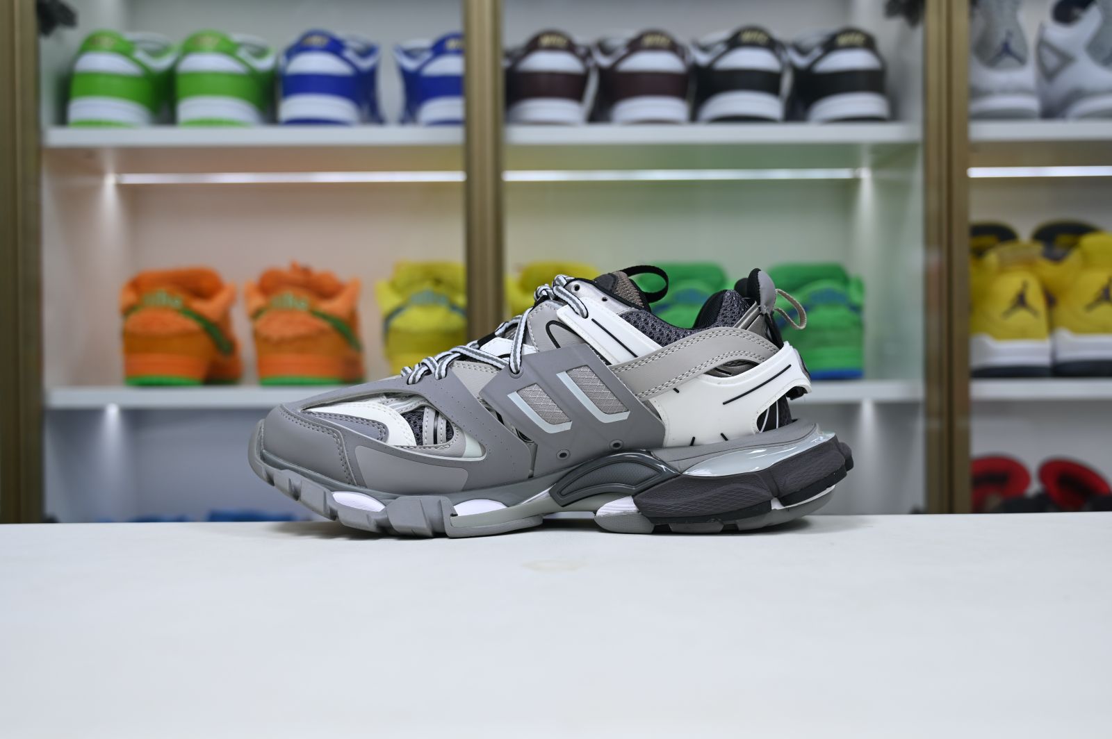 Balenciaga  Track（LED）