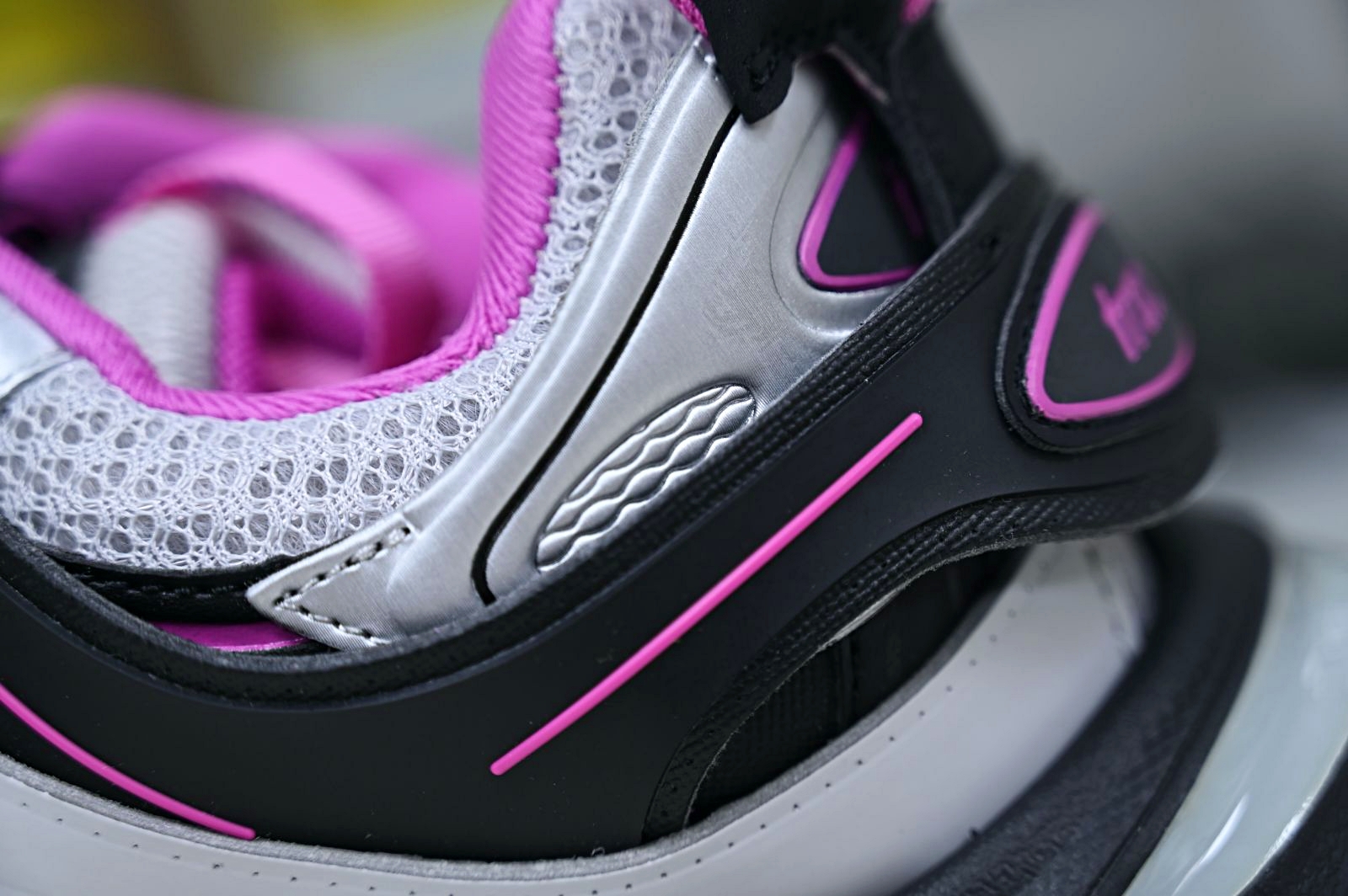 Balenciaga  Track（LED）