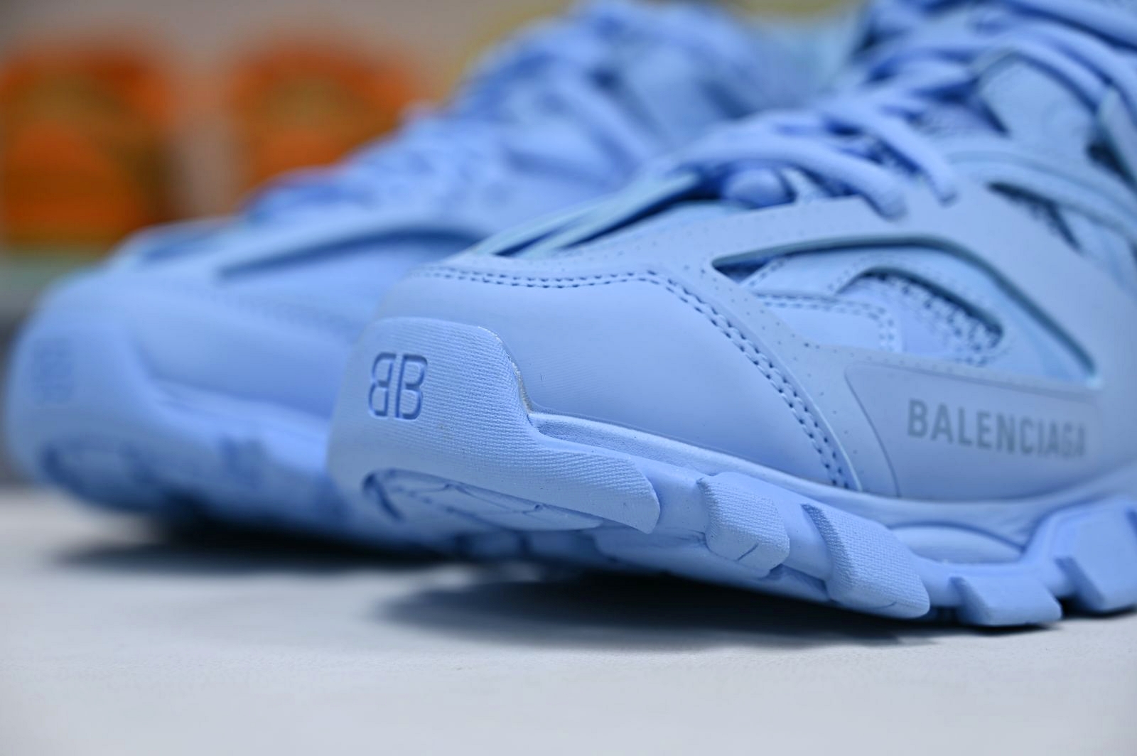 Balenciaga  Track（LED）