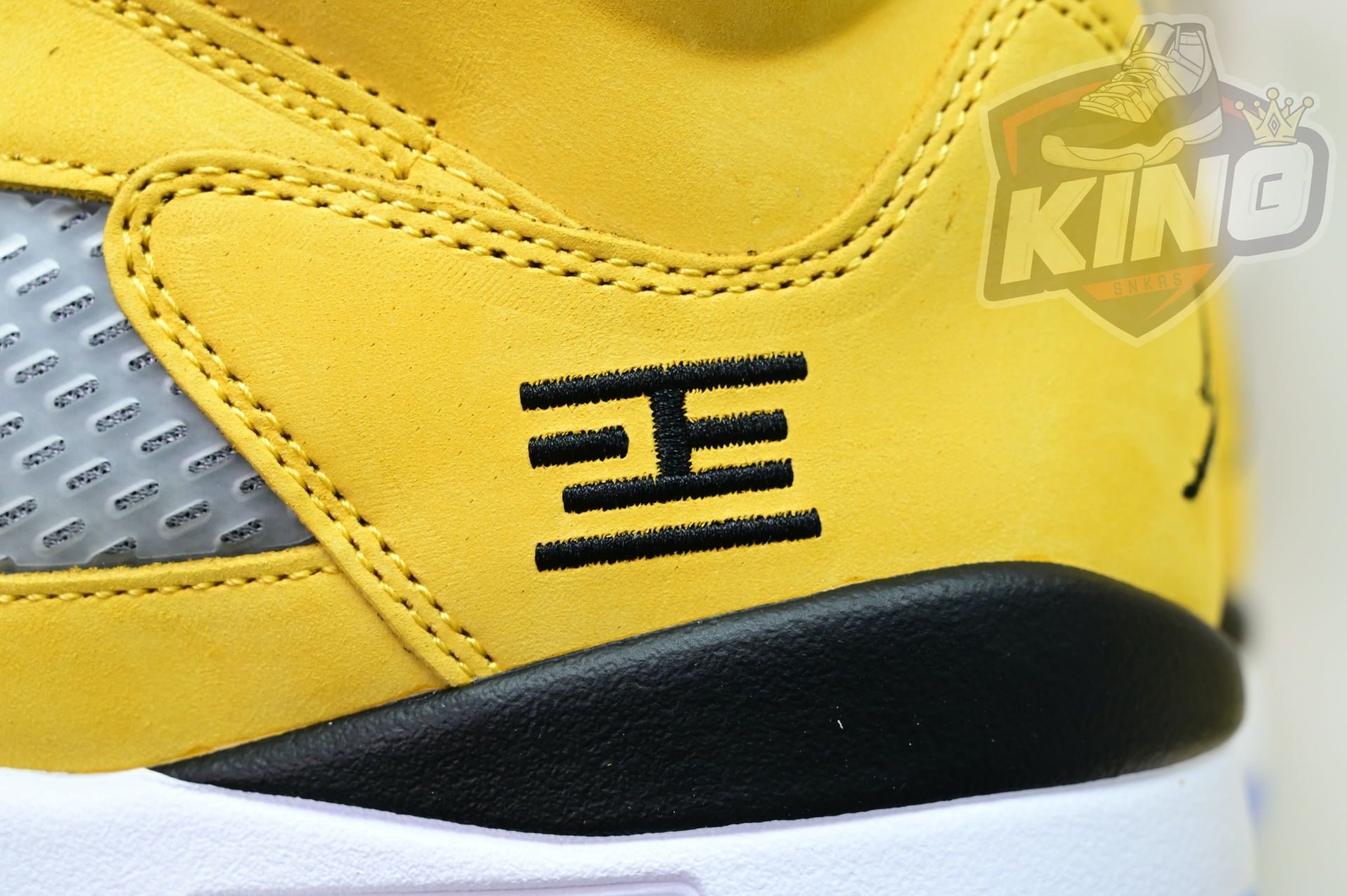 Air Jordan 5 Retro