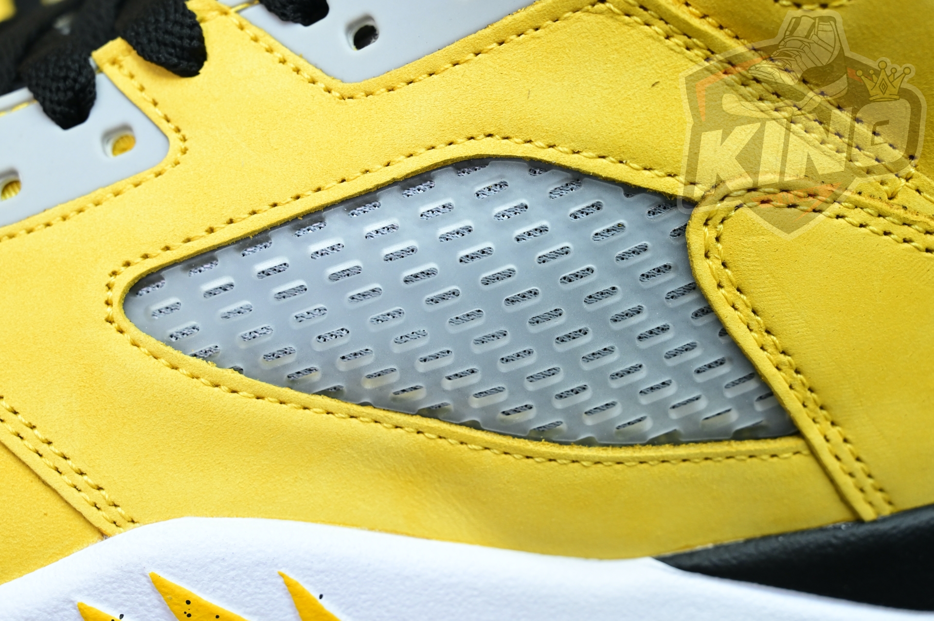 Air Jordan 5 Retro