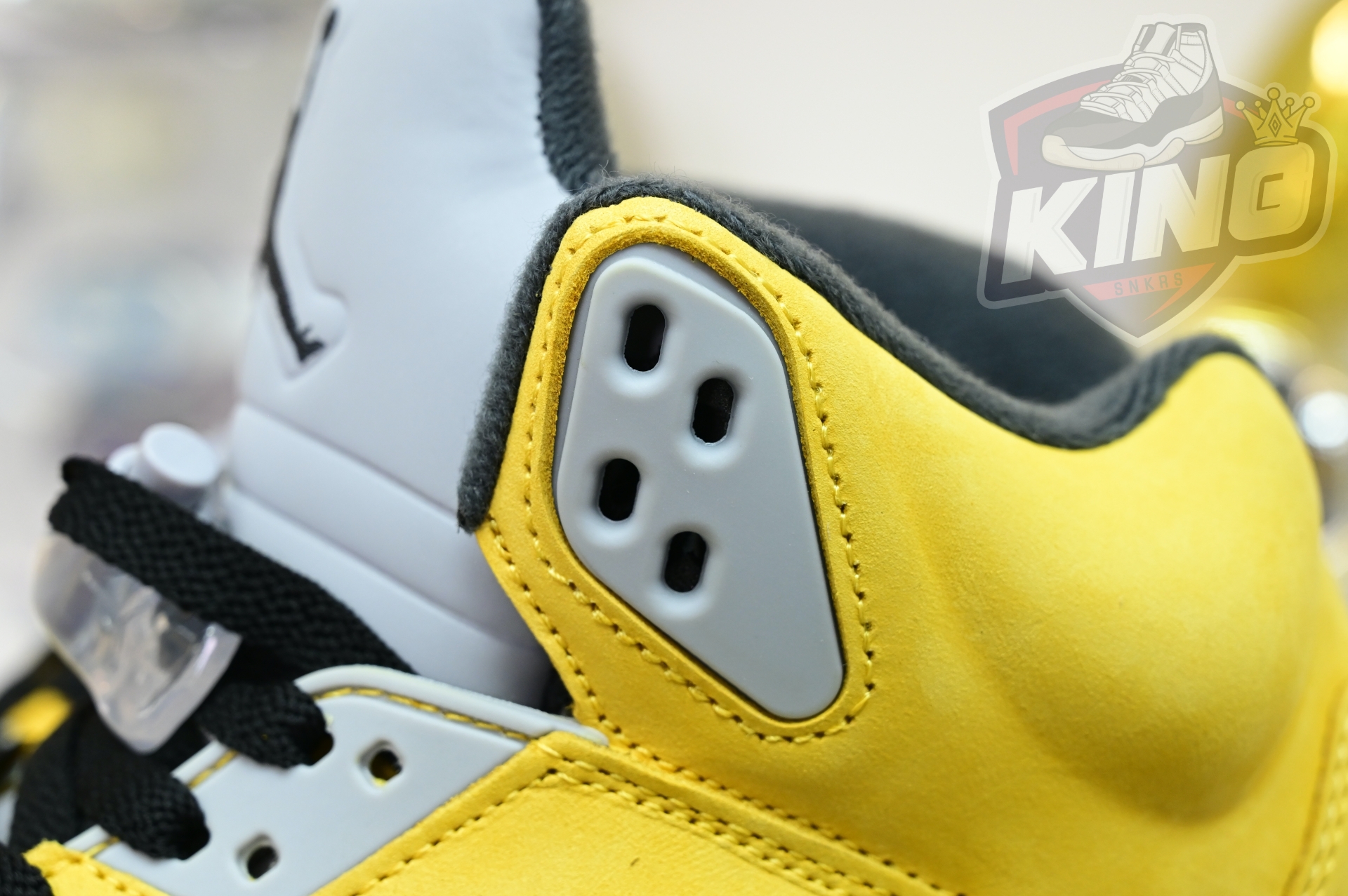 Air Jordan 5 Retro