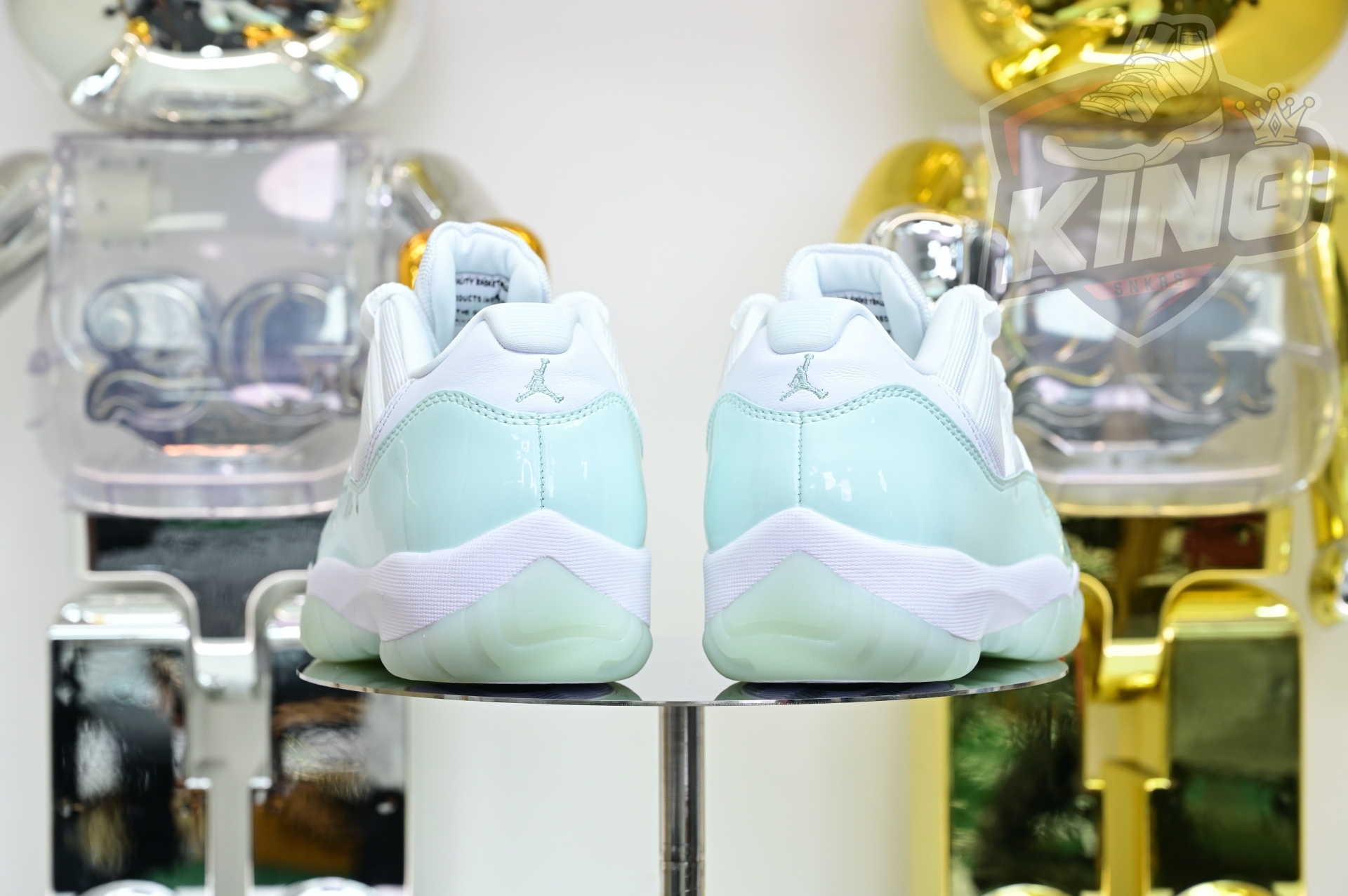 Air Jordan 11 LOW  AH7860-103