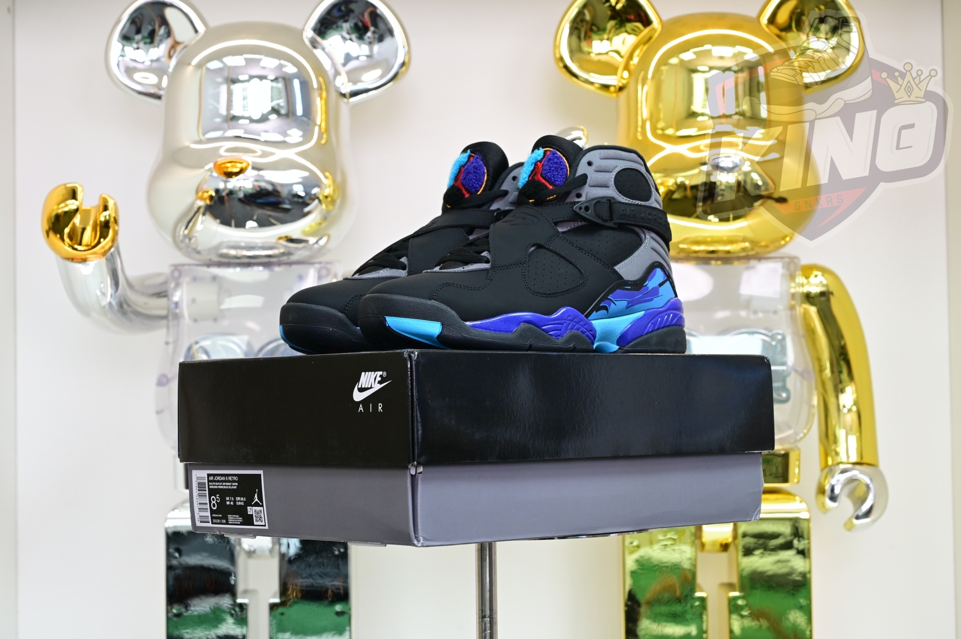 Air Jordan 8 RETRO 2025 305381-006