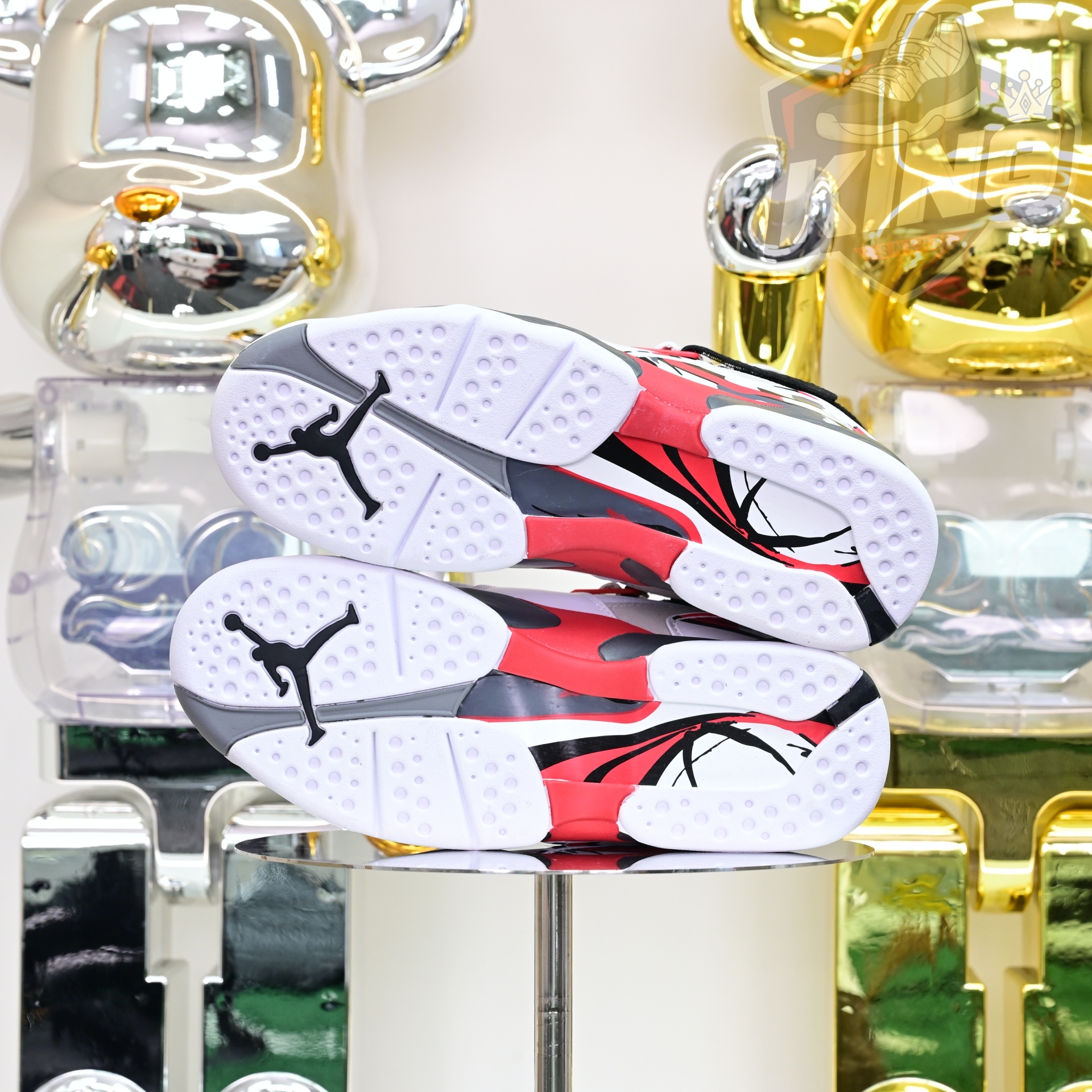 Air Jordan 8 Retro Bugs Bunny  305381-103