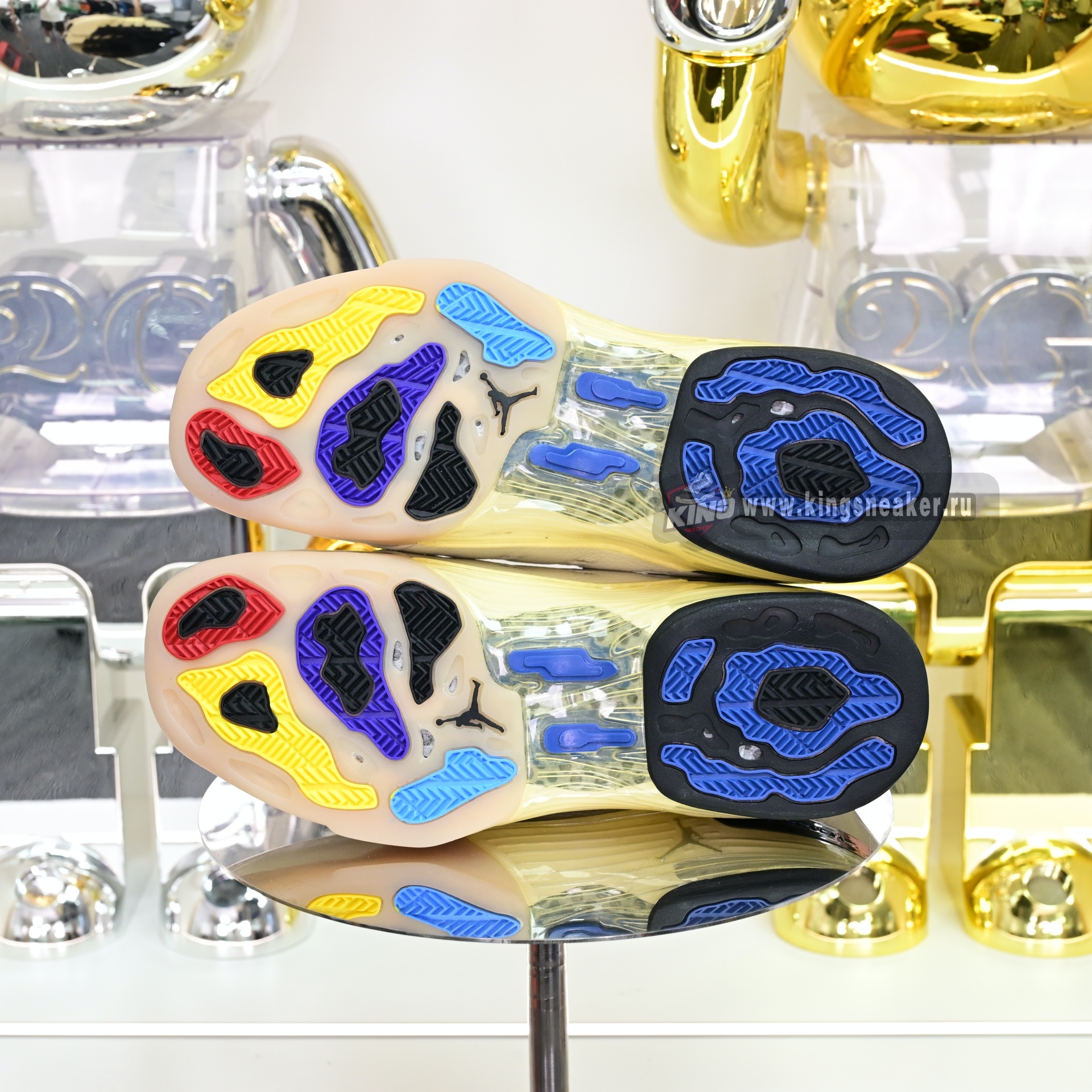 INFINITE ARCHIVES x  Air Jordan 17 Low  IH0177-200