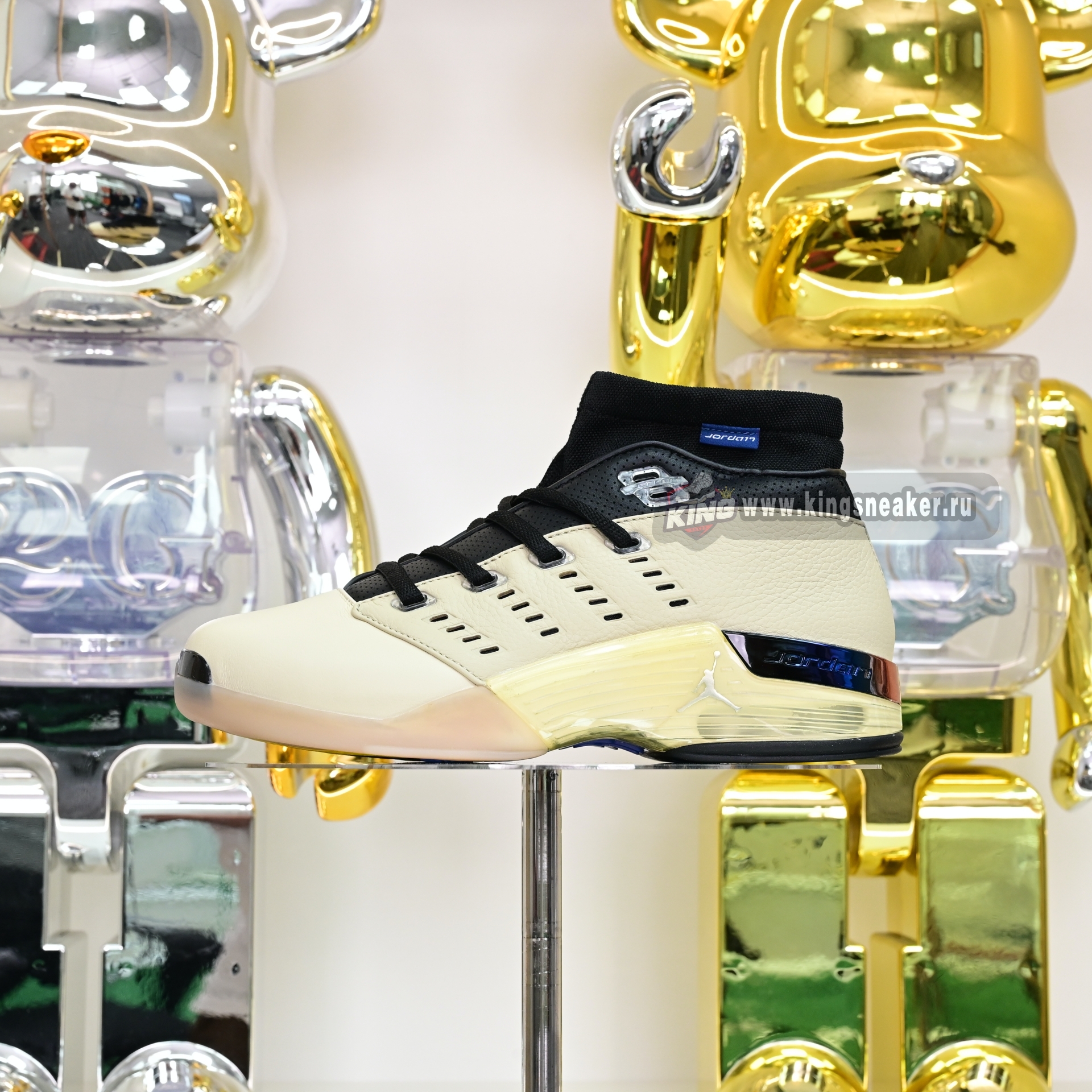 INFINITE ARCHIVES x  Air Jordan 17 Low  IH0177-200