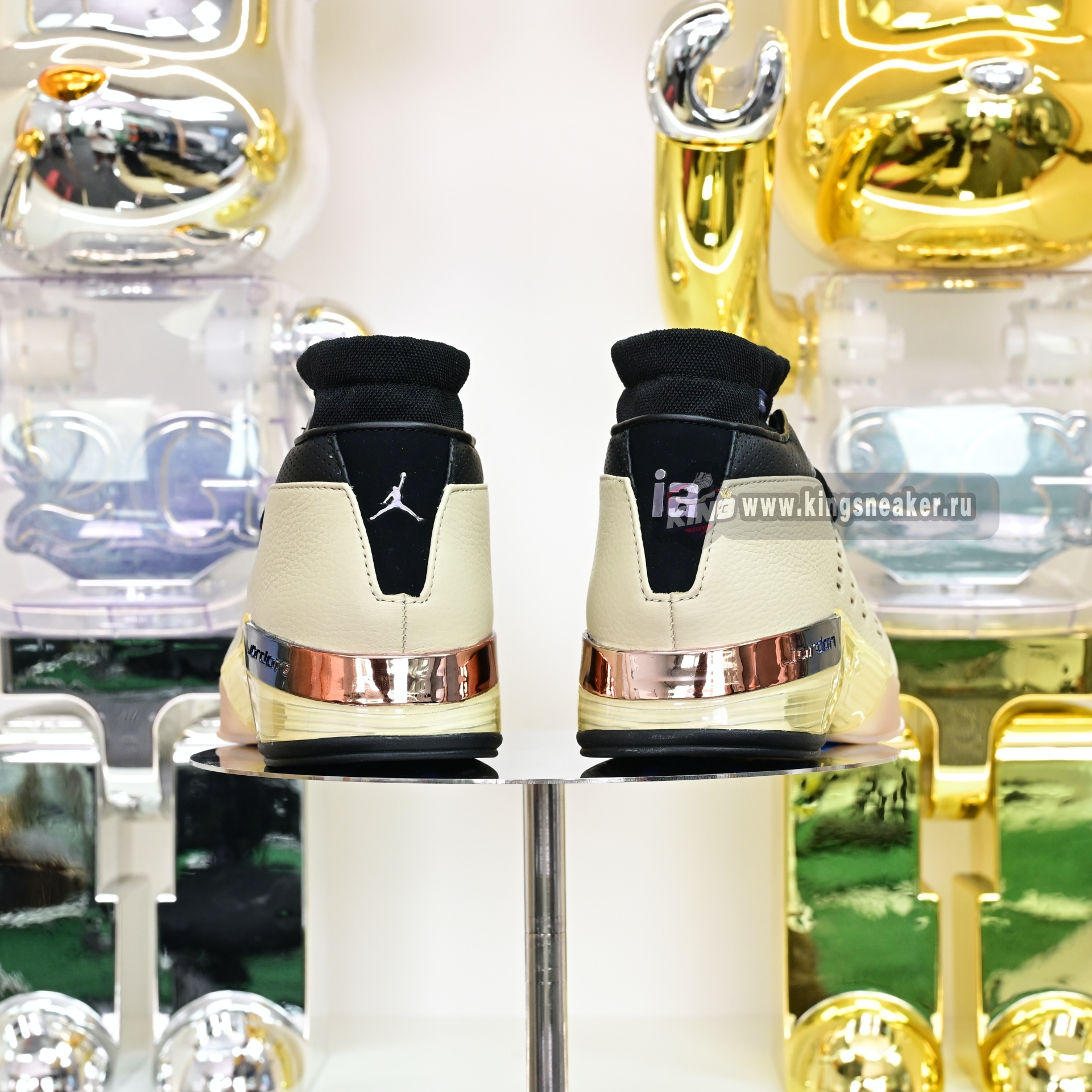 INFINITE ARCHIVES x  Air Jordan 17 Low  IH0177-200