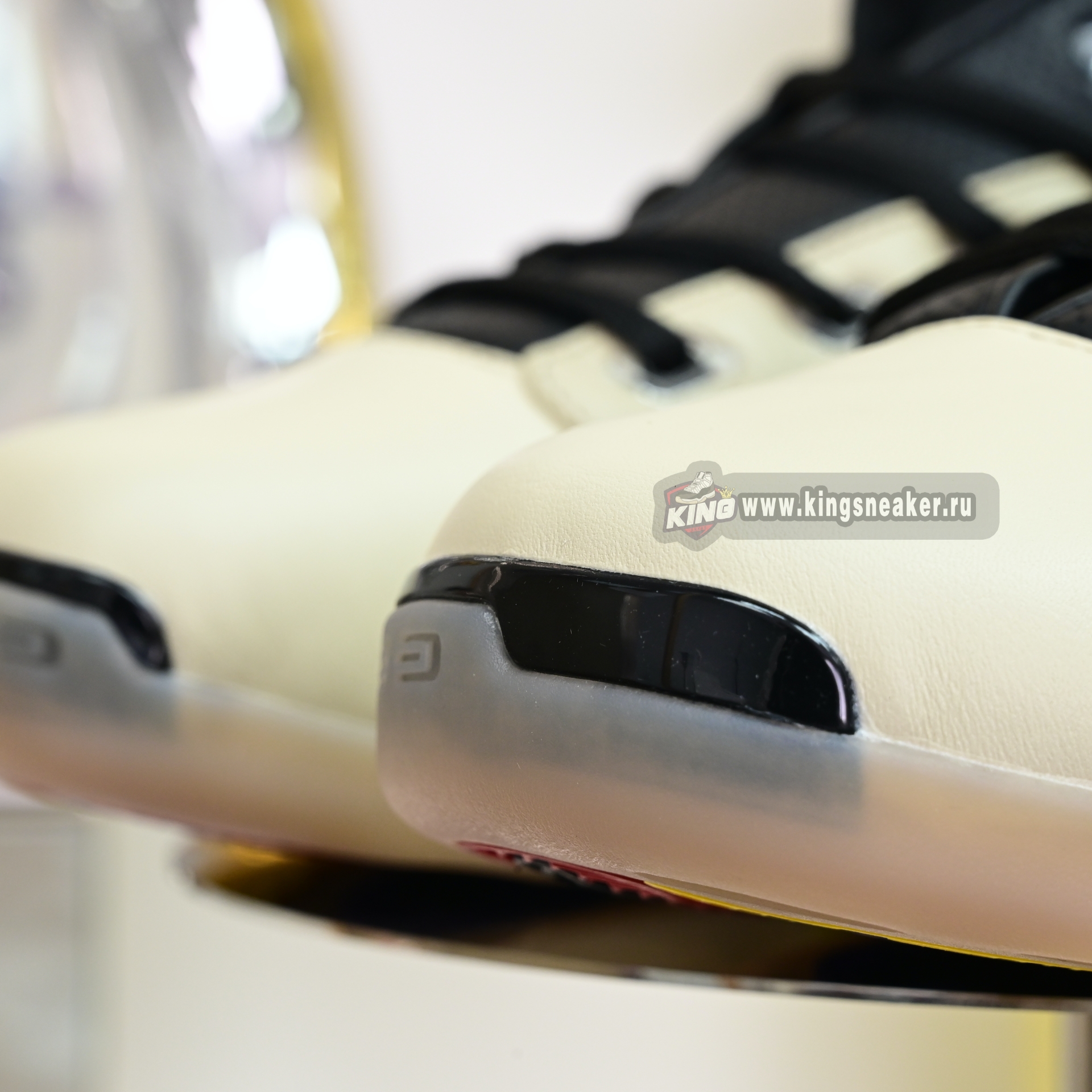 INFINITE ARCHIVES x  Air Jordan 17 Low  IH0177-200