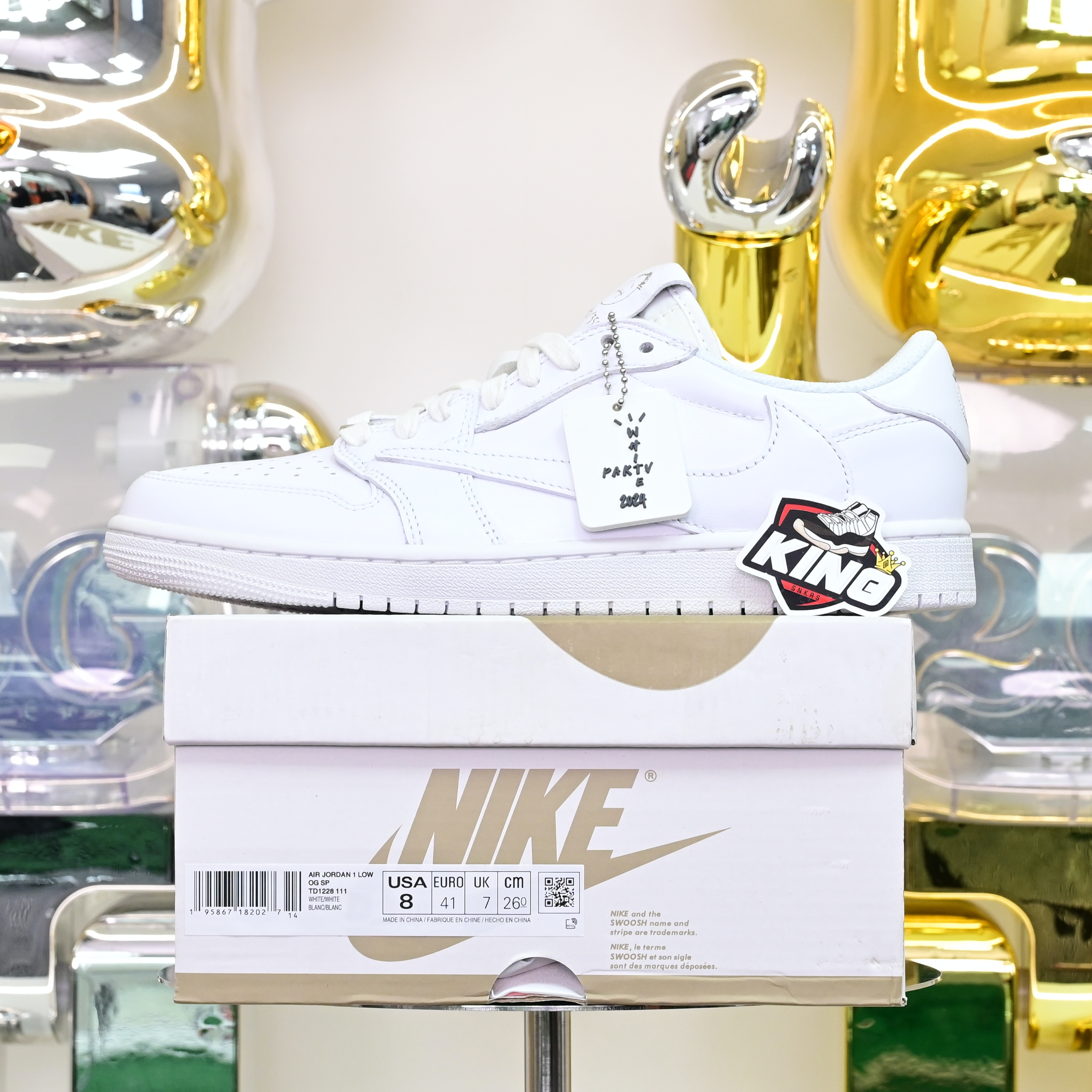 Travis Scott  x Air Jordan 1 TD1228-111
