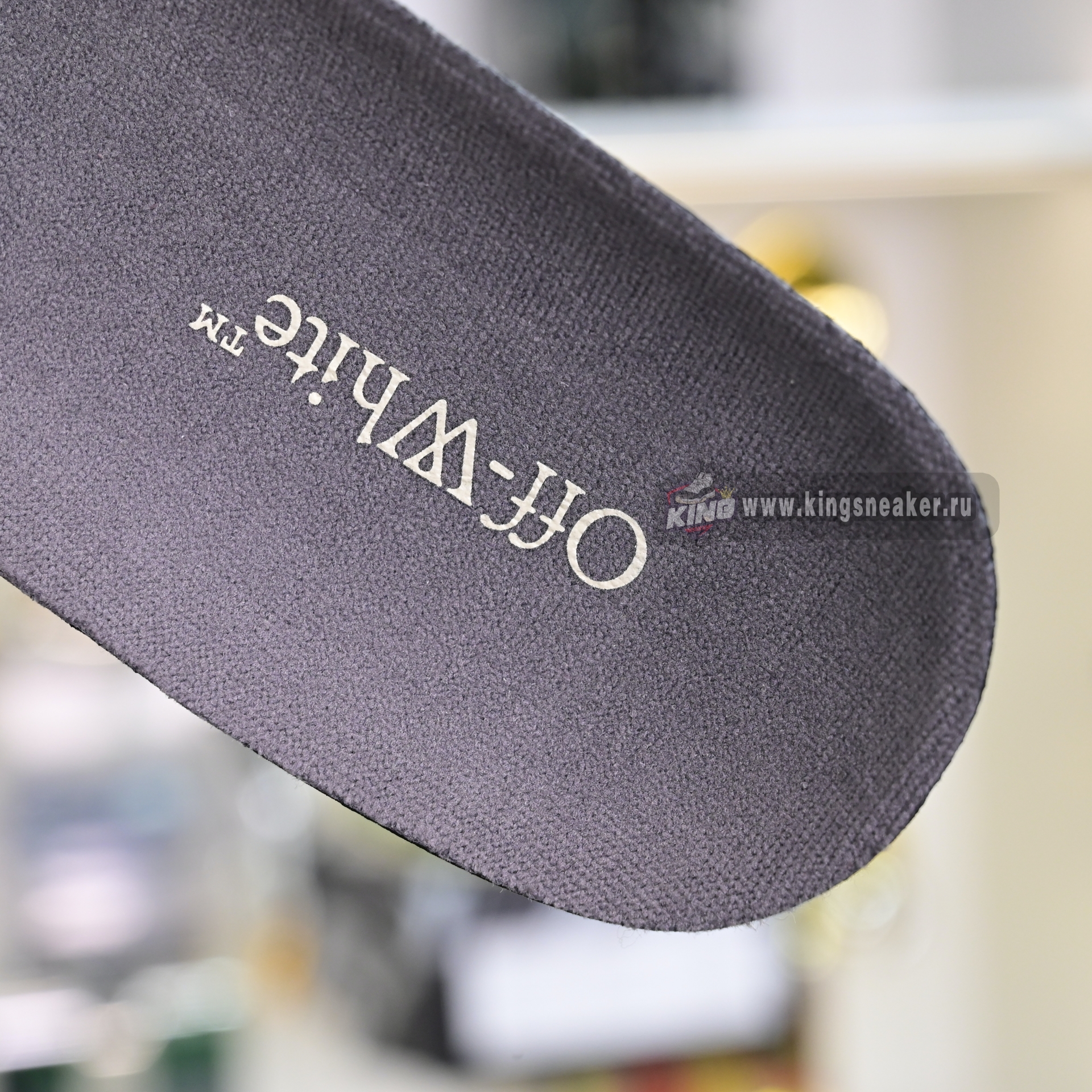 OFF-WHITE BE RIGHT BACK