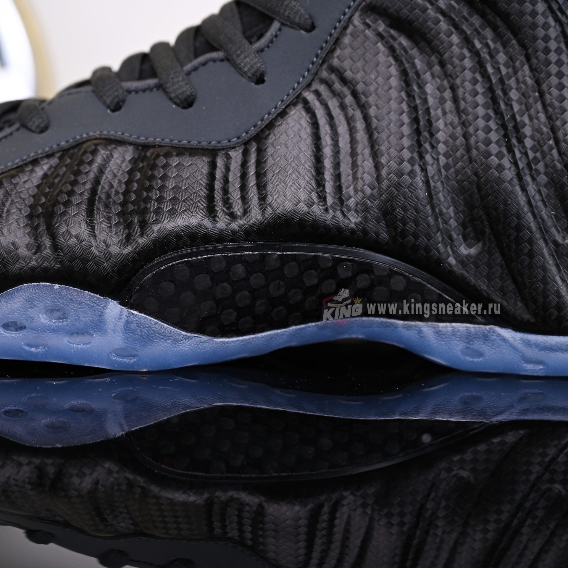 Nike Air Foamposite One  HF2902-002