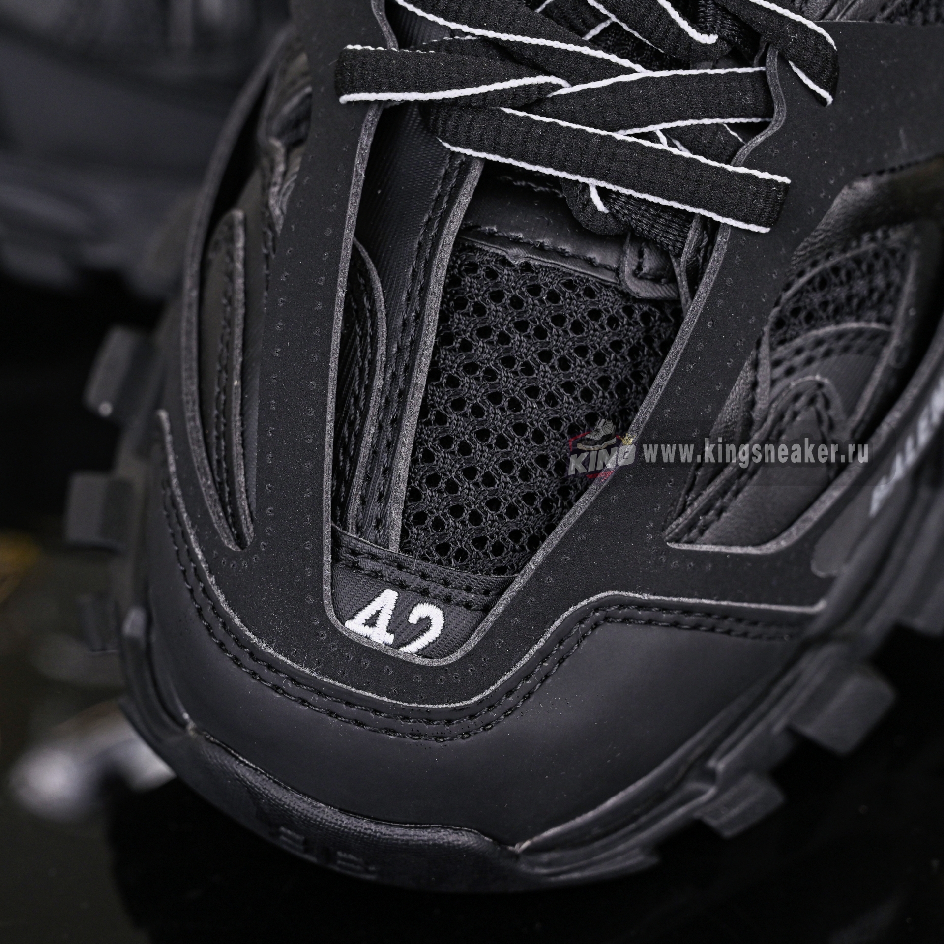 Balenciaga  Track（LED）