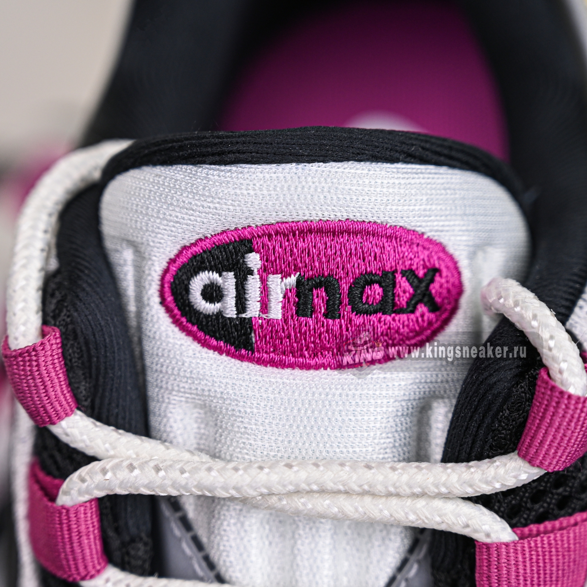 Nike SB x Air Max 95“SummitWhite/Photon Dust”  HF7545-100