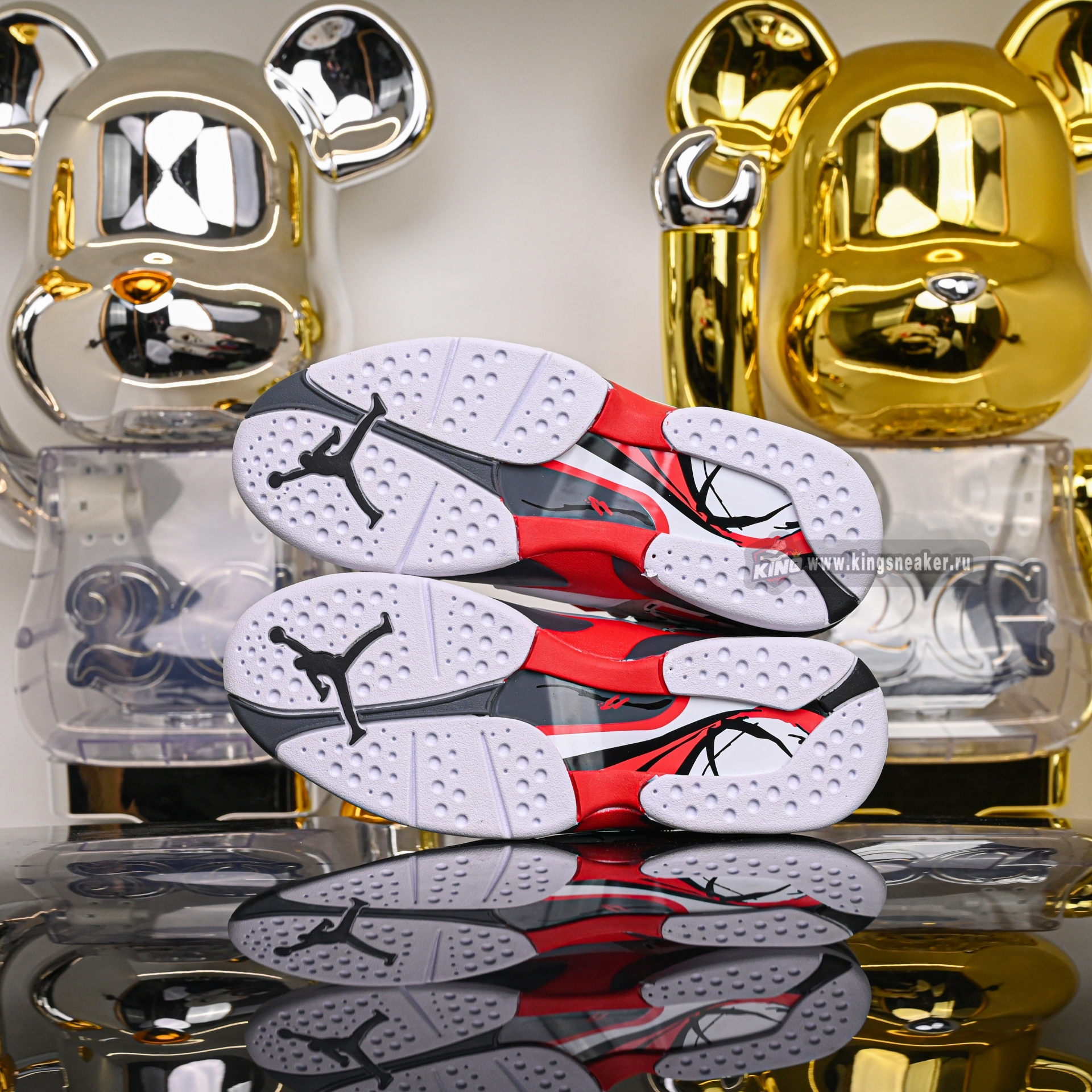 Air Jordan8“Bugs Bunny”2025   305381-100