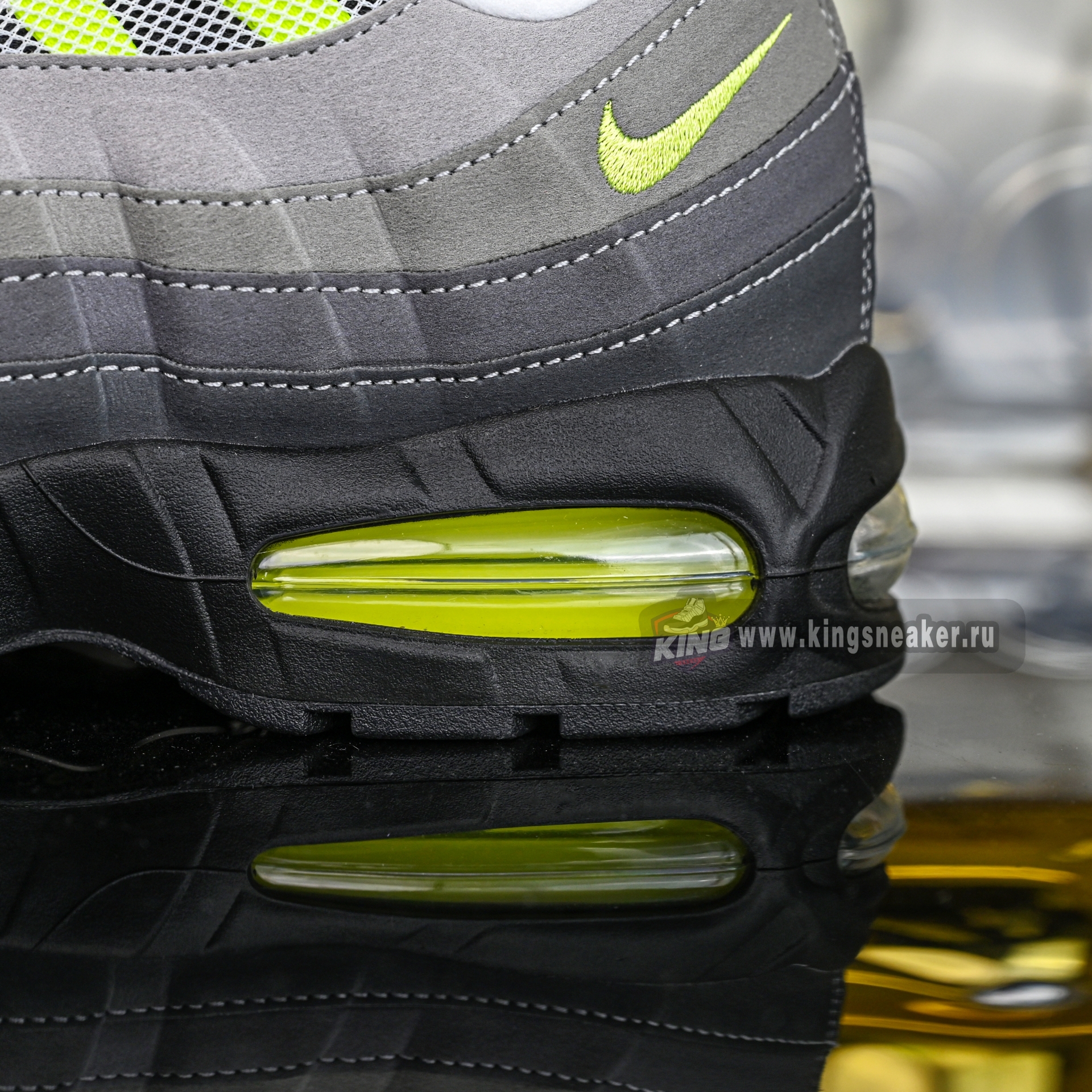 Nike Air Max 95 OG Neon  2025  HM4740-001