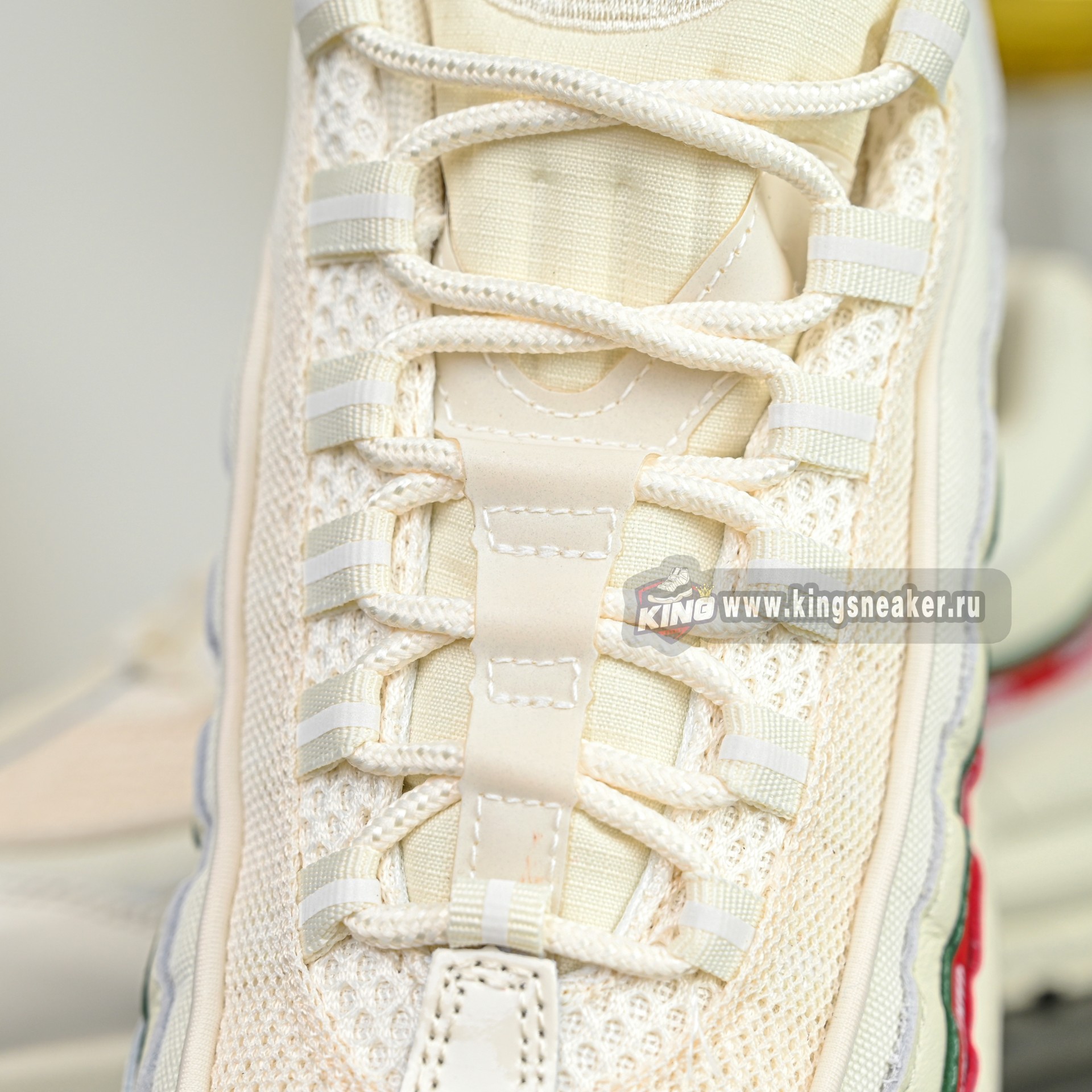 UNDEFEATED x Nike Air Max 95 OG Big Bubble   IB4453-100