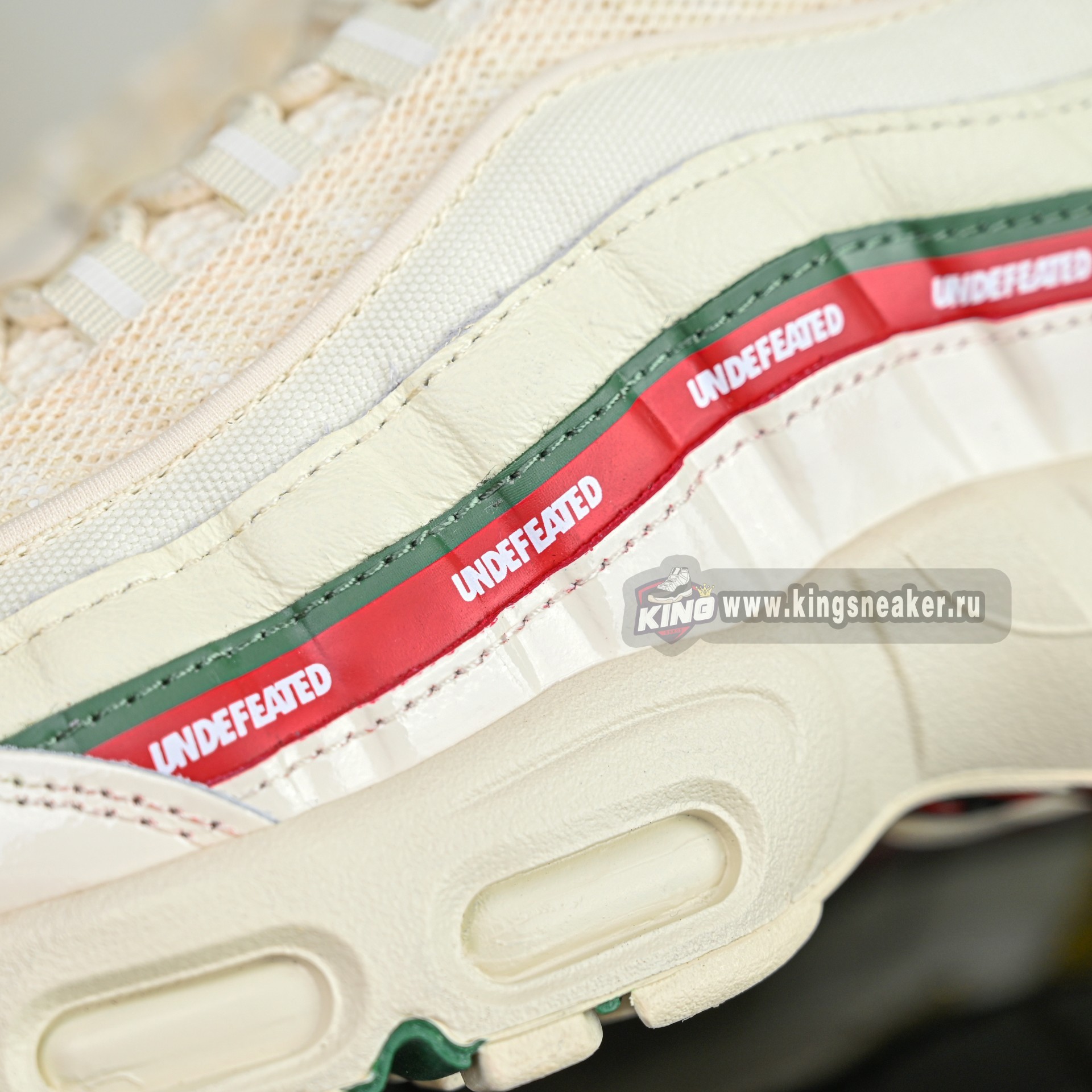 UNDEFEATED x Nike Air Max 95 OG Big Bubble   IB4453-100