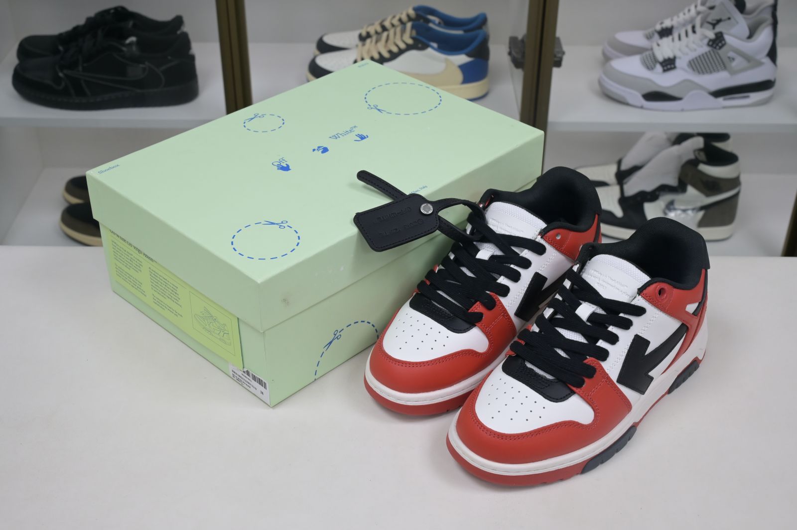 OFF-WHITE Ous Of Office