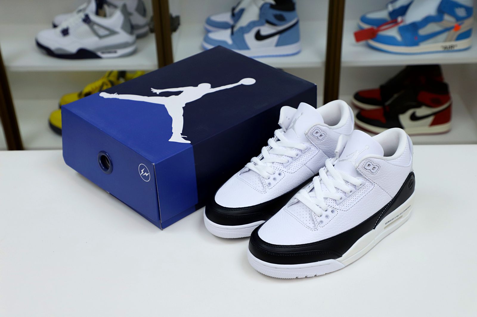 FRAGMENT DESIGN X AIR JORDAN 3 RETRO SP 'WHITE'