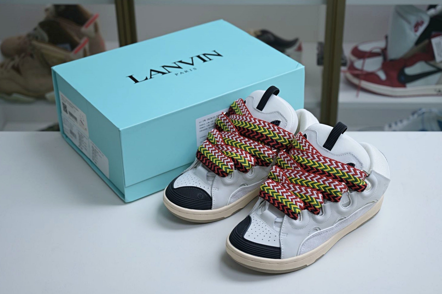 Lanv*n  Curb