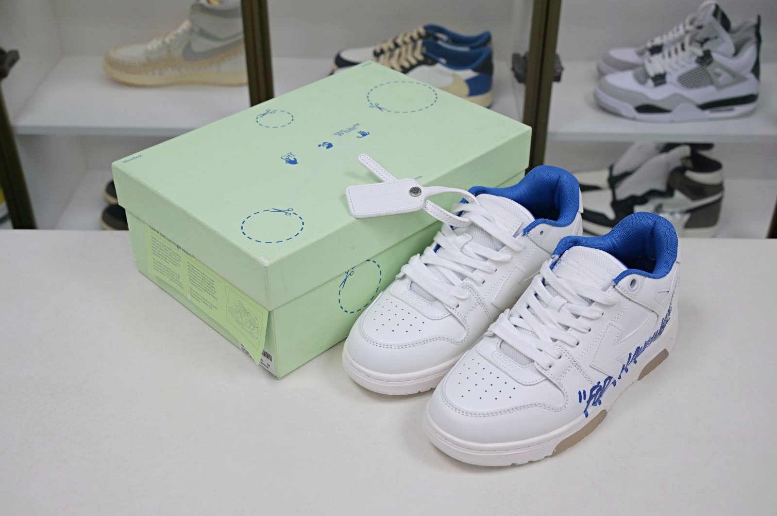 OFF-WHITE Ous Of Office