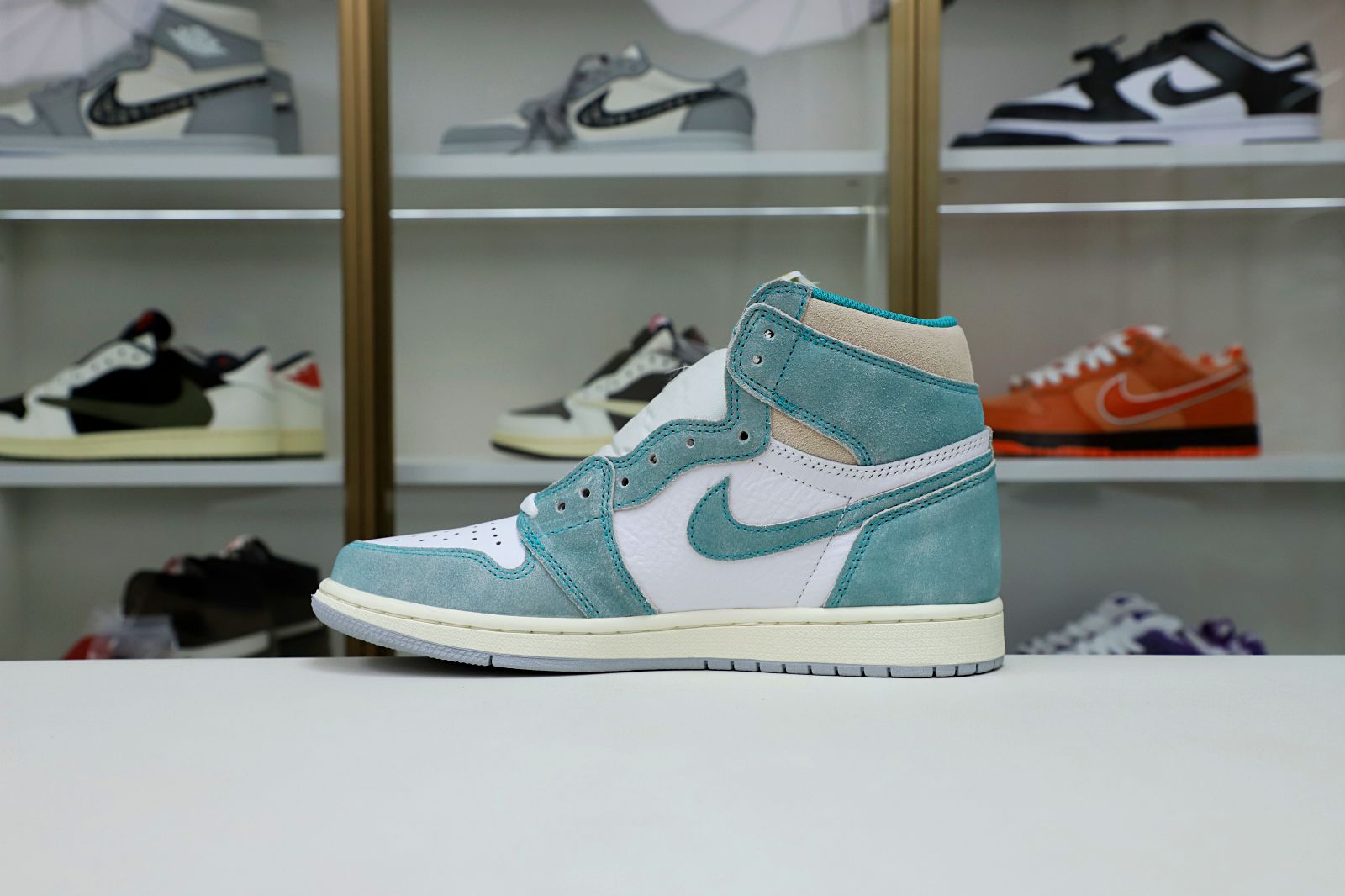 AIR JORDAN 1 RETRO HIGH OG 'TURBO GREEN'