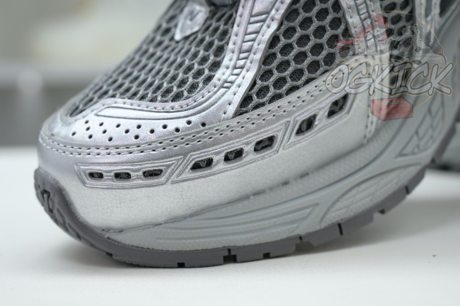 New Balance NB 1906R Y2K