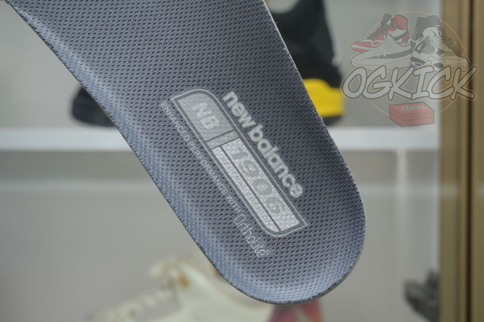 New Balance NB 1906R Y2K