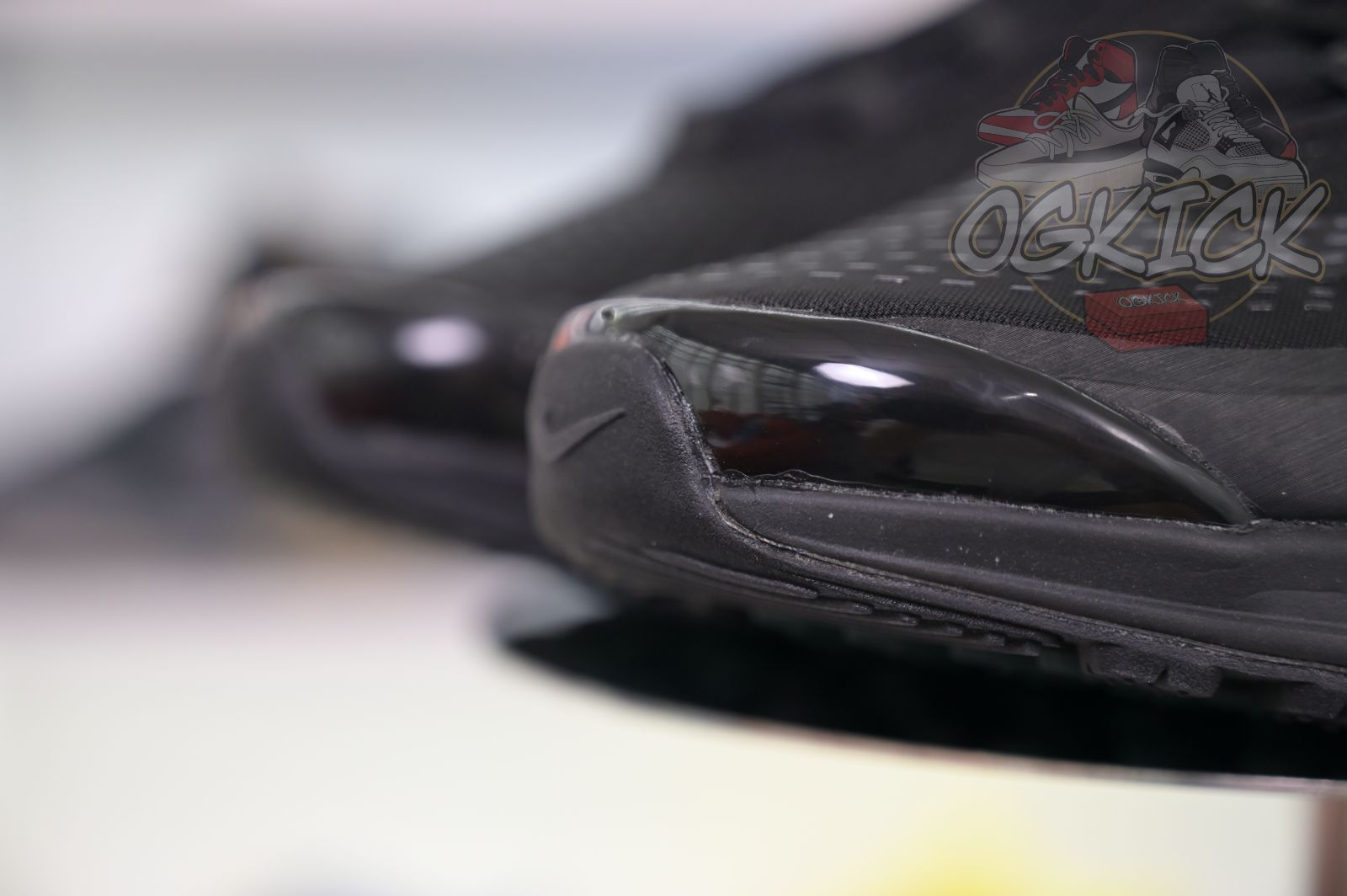 Supreme x Nike Air Max Dn